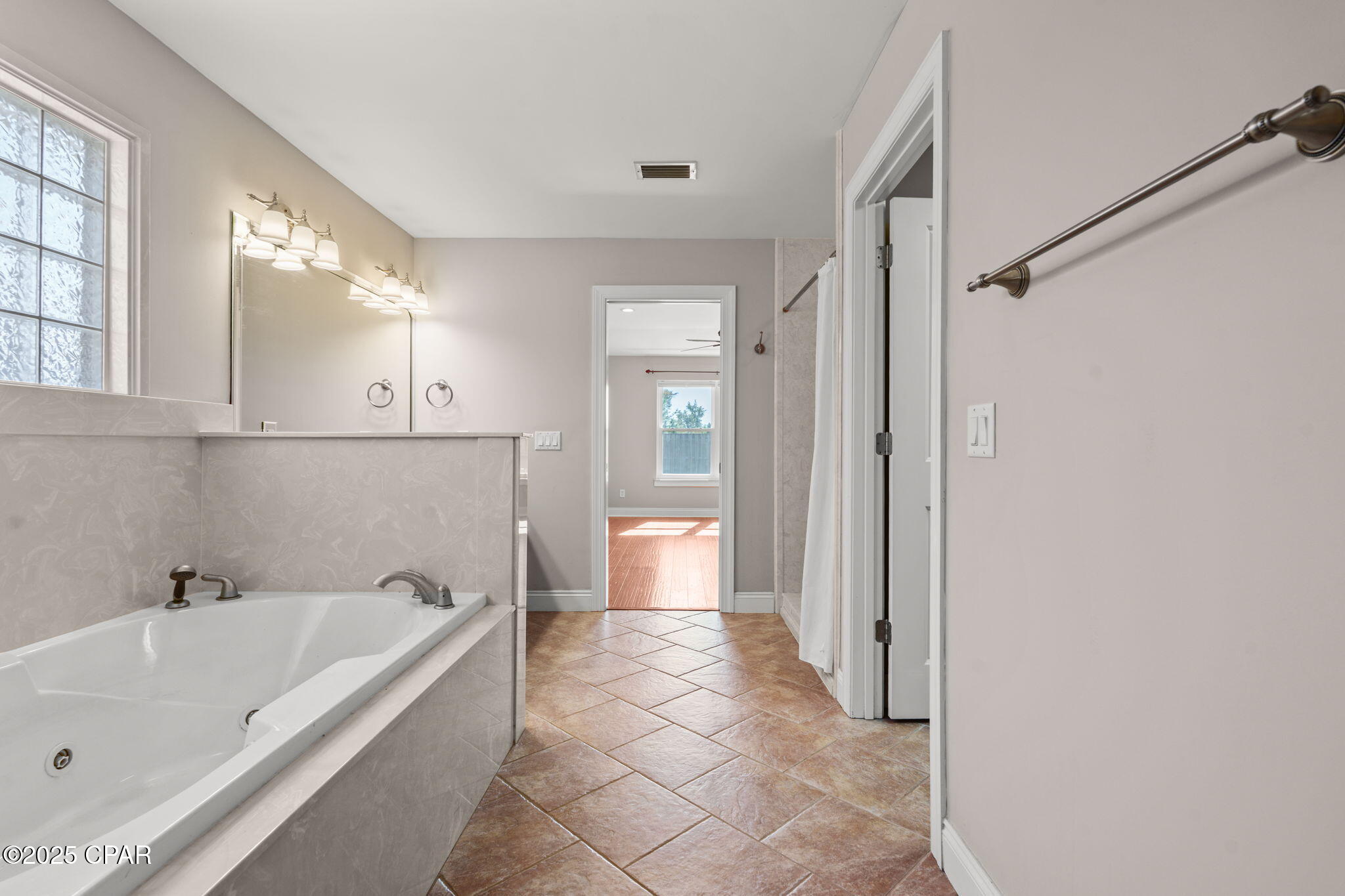 117 Lakeview Terrace