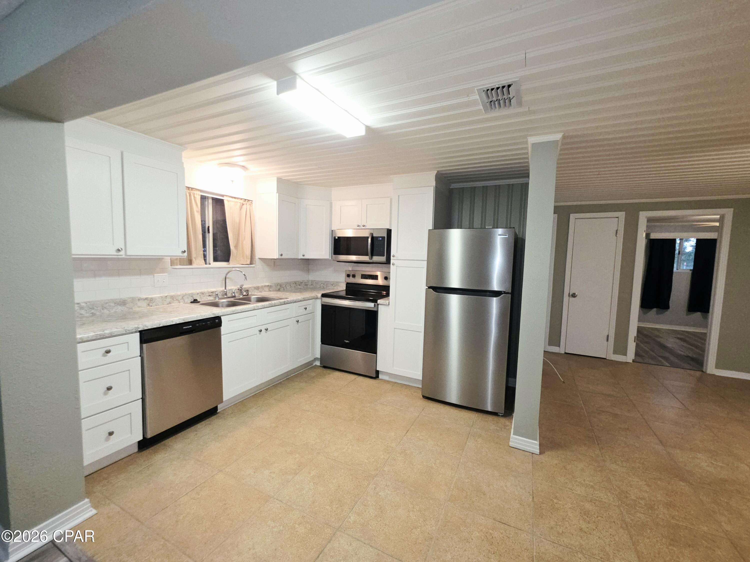 523 Highline Drive