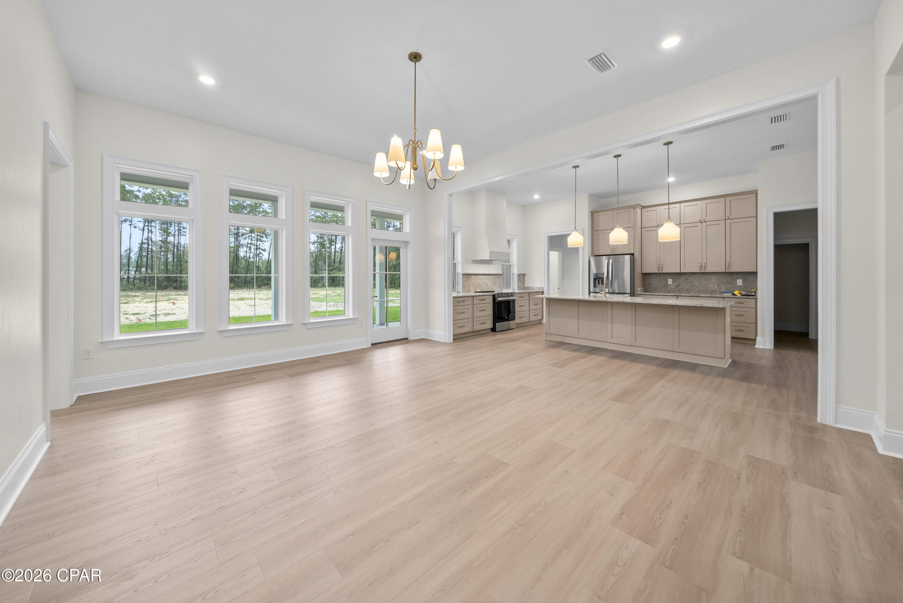 1802 Kingslee Drive