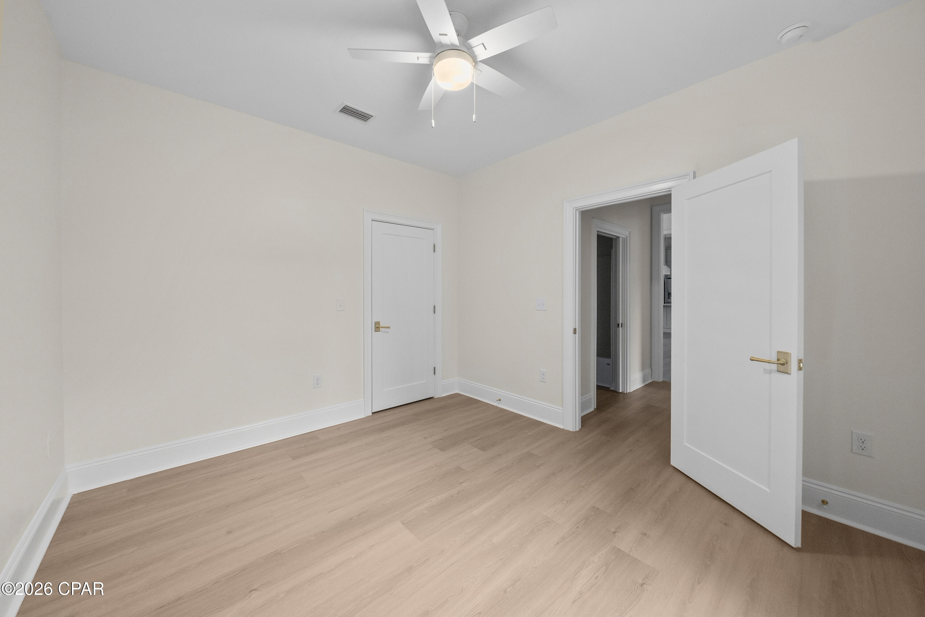 1802 Kingslee Drive