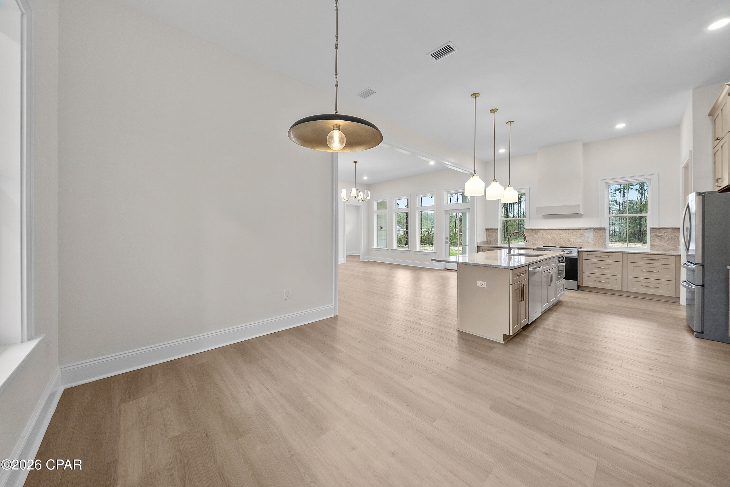 1802 Kingslee Drive