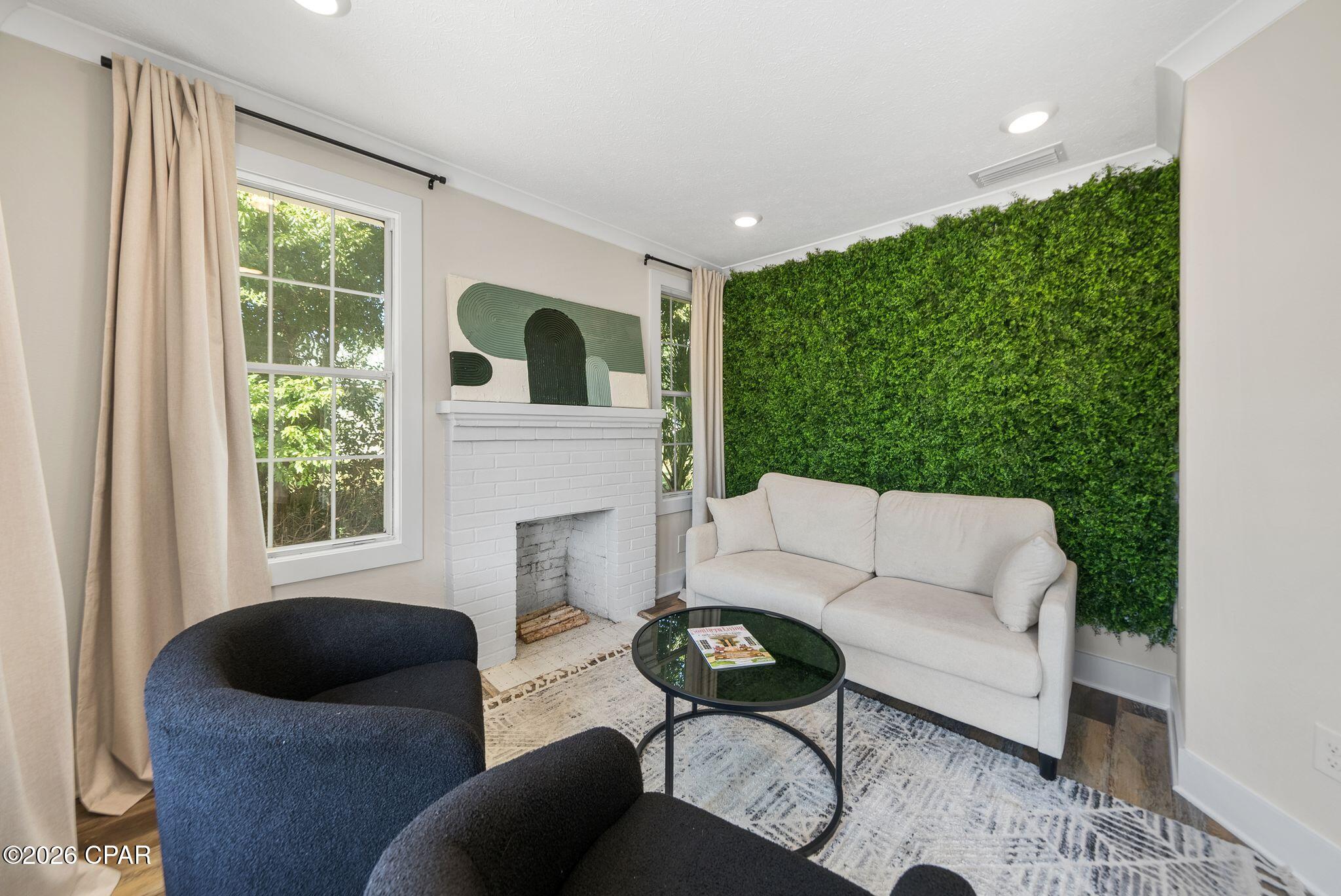 834 Grace Avenue