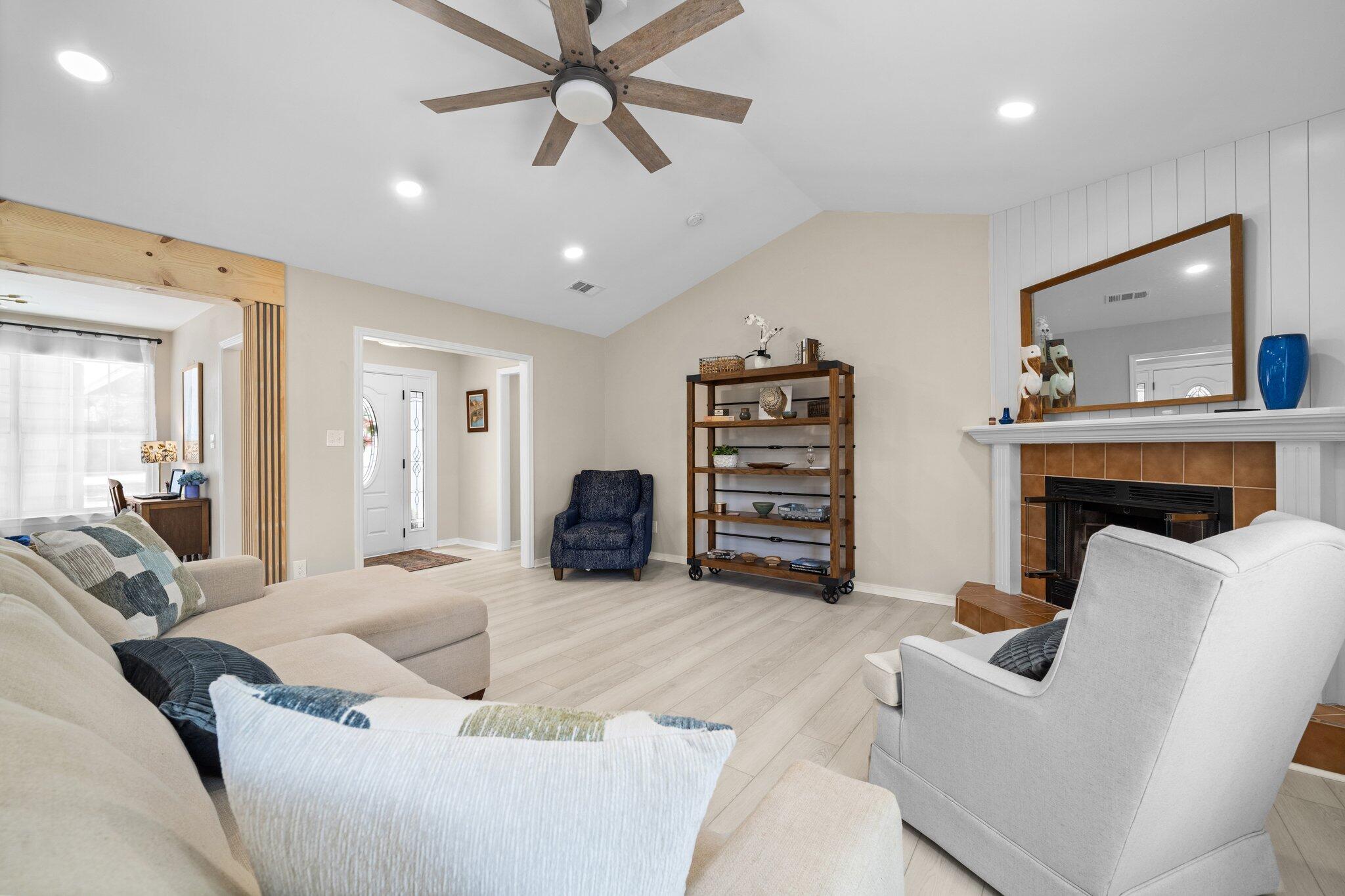 112 Meigs Drive