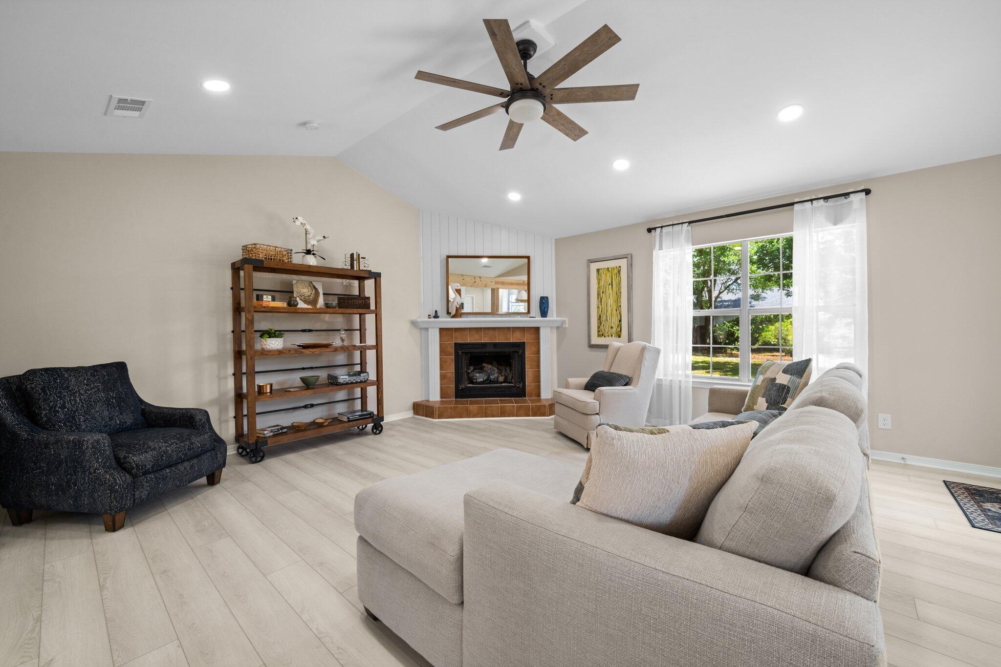 112 Meigs Drive