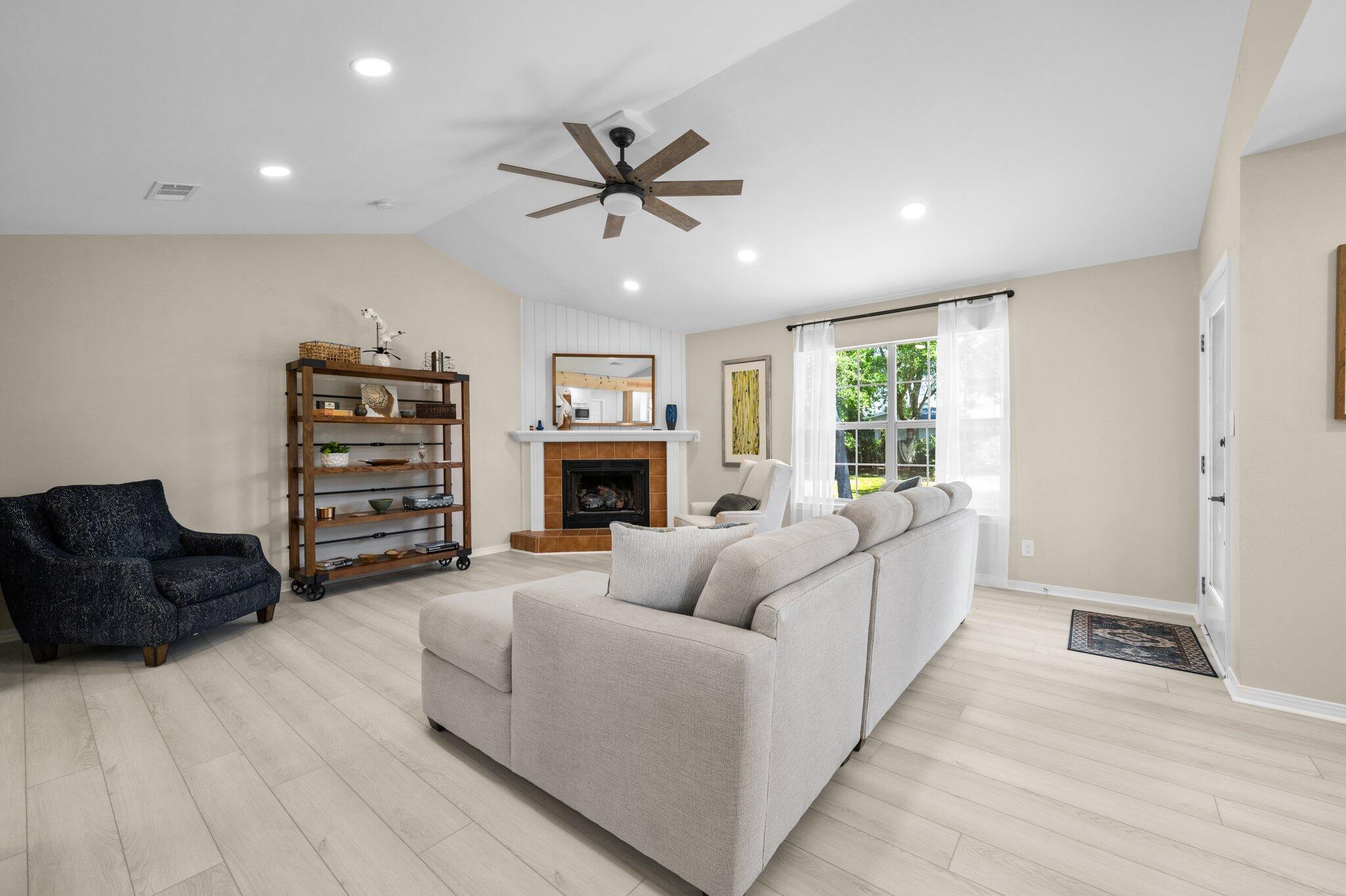 112 Meigs Drive