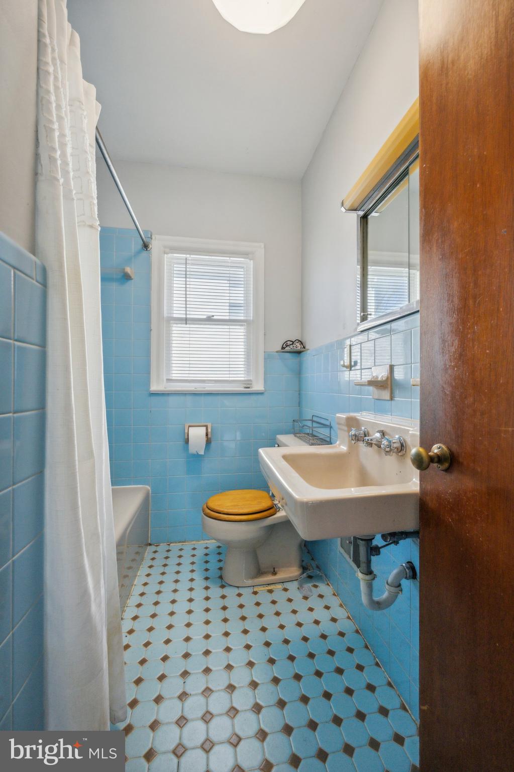 703 Bath ROAD