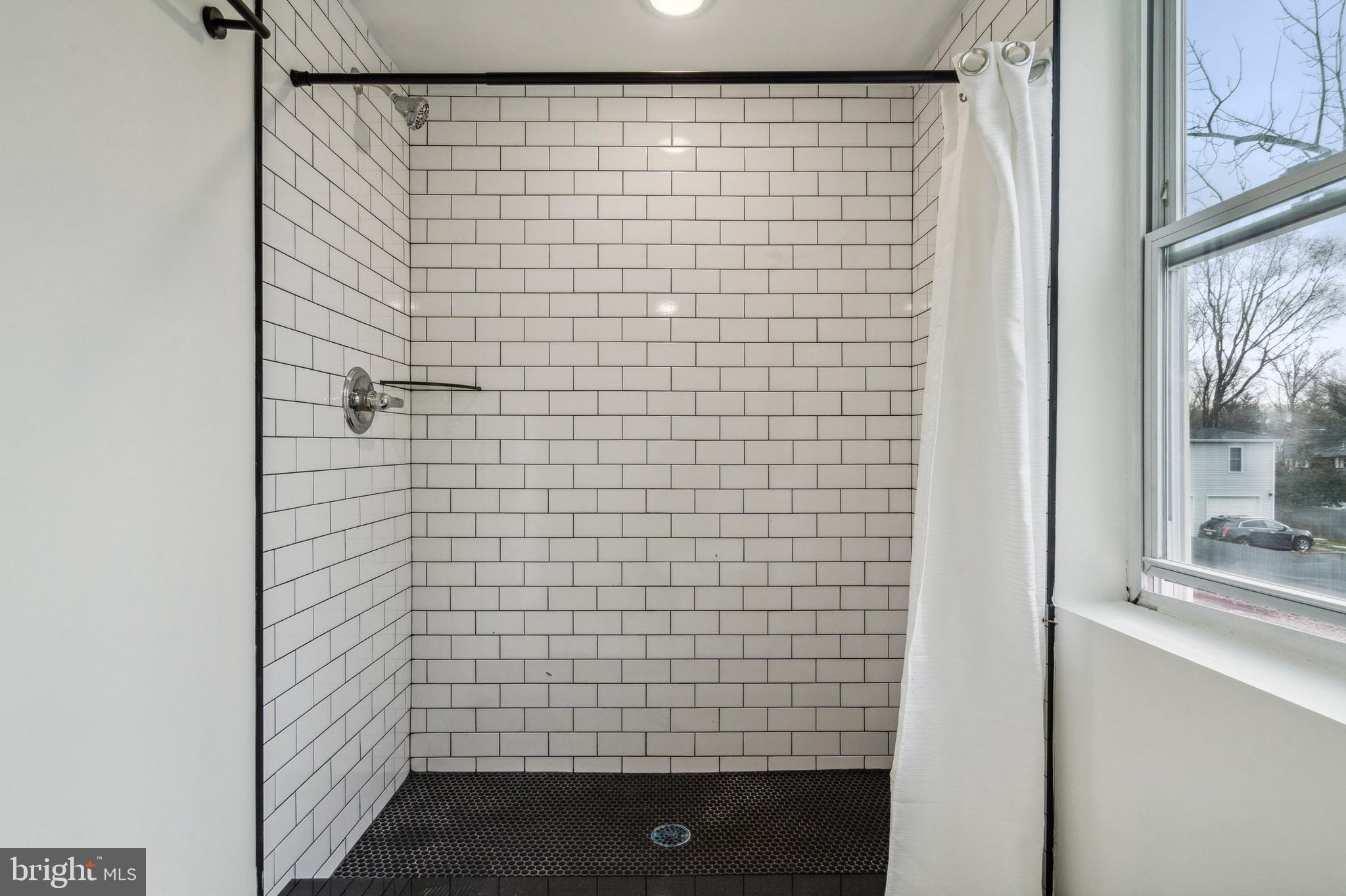 301 W Bridge STREET Unit: 4