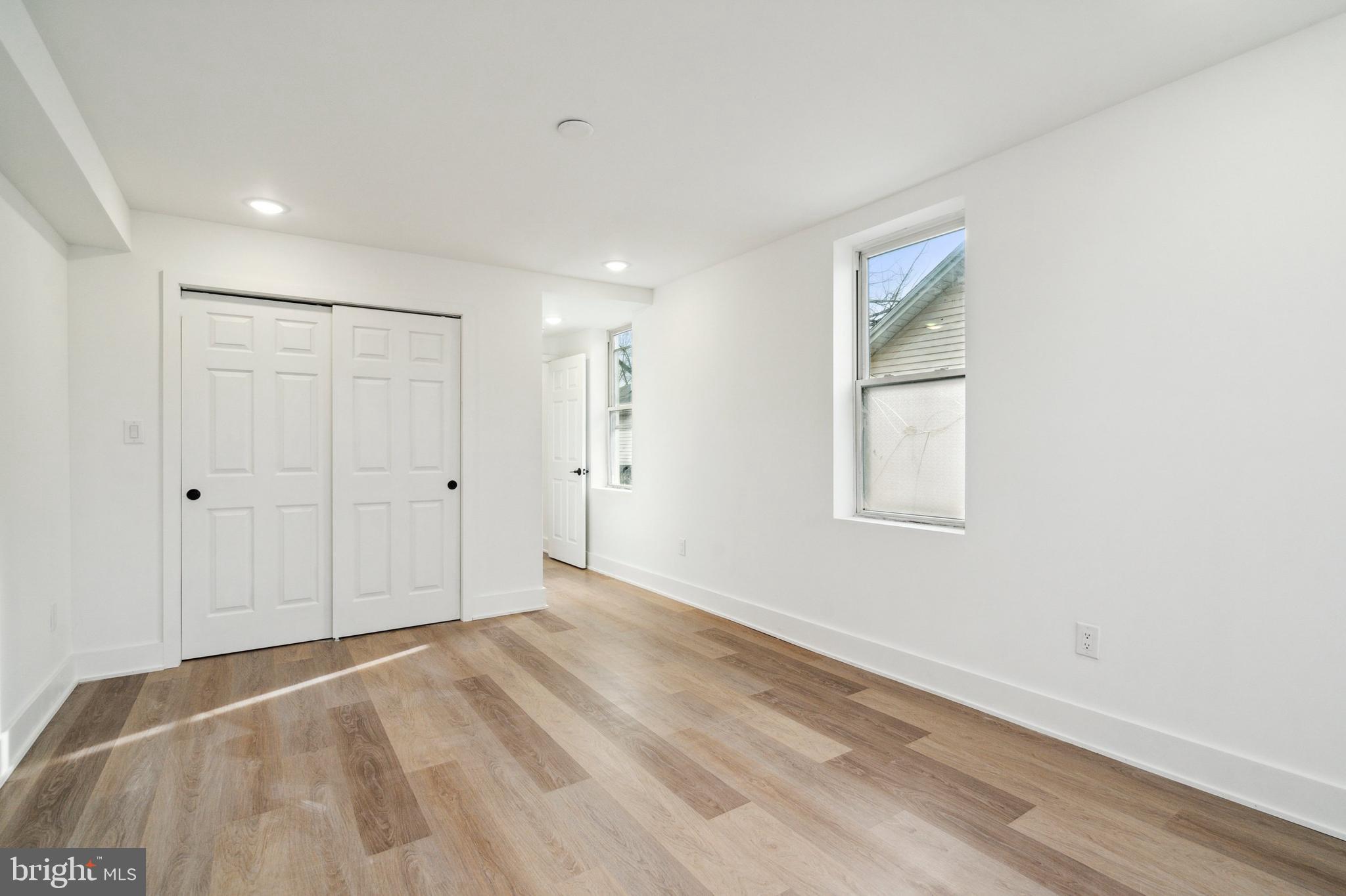 301 W Bridge STREET Unit: 4