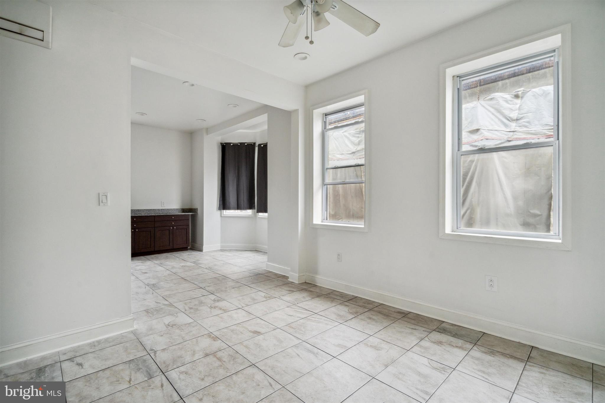 2633 KENSINGTON AVENUE