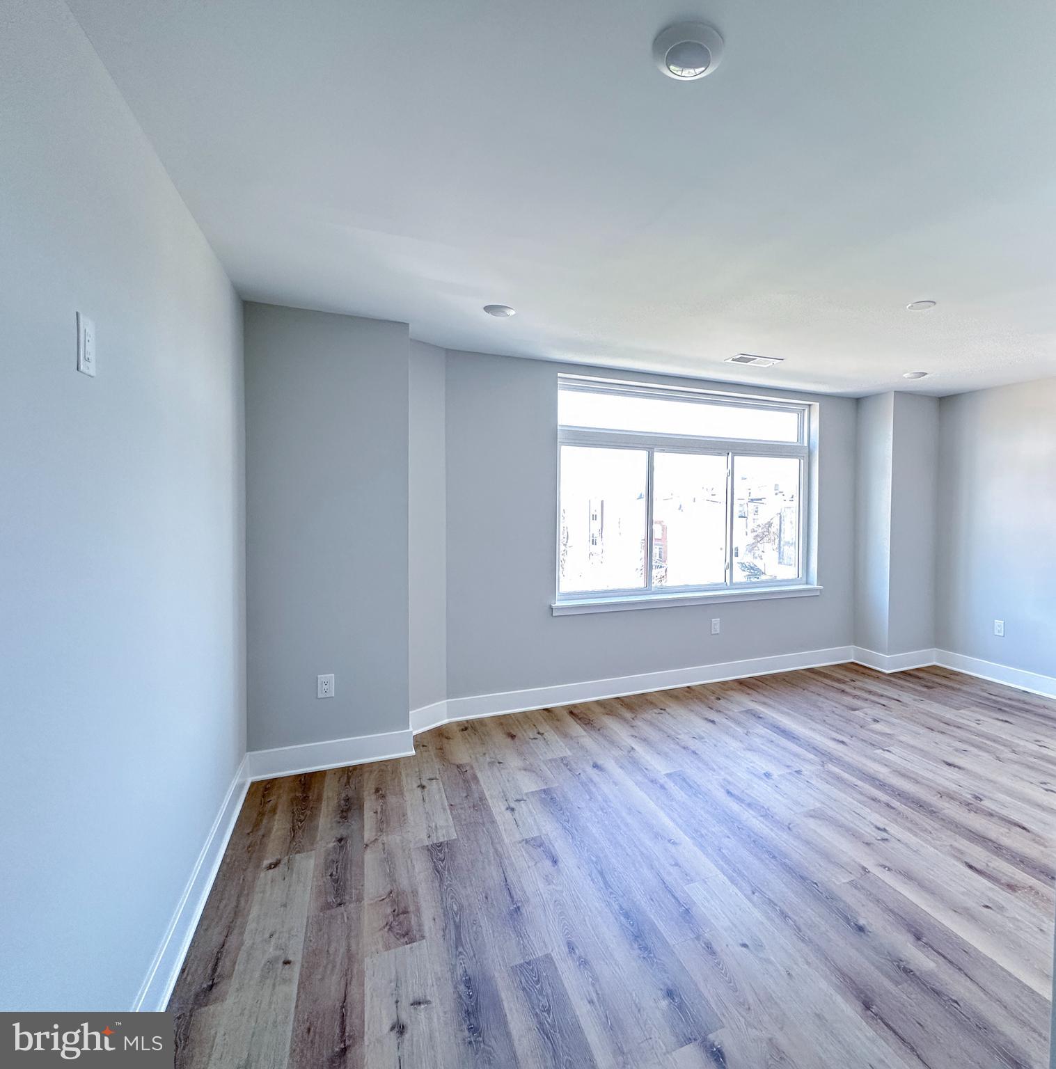 1720 W Master STREET Unit: 1