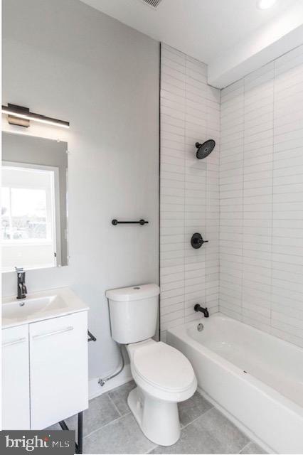 2710 Ridge AVENUE Unit: 5
