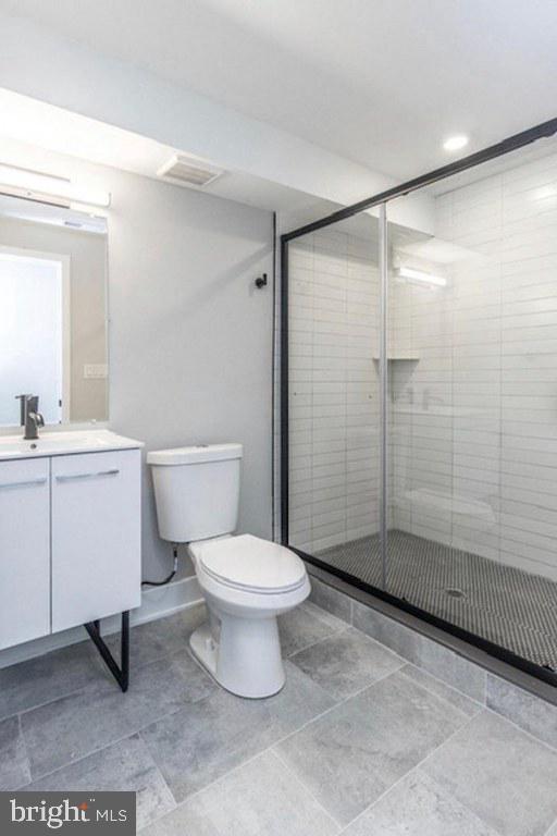 2710 Ridge AVENUE Unit: 2