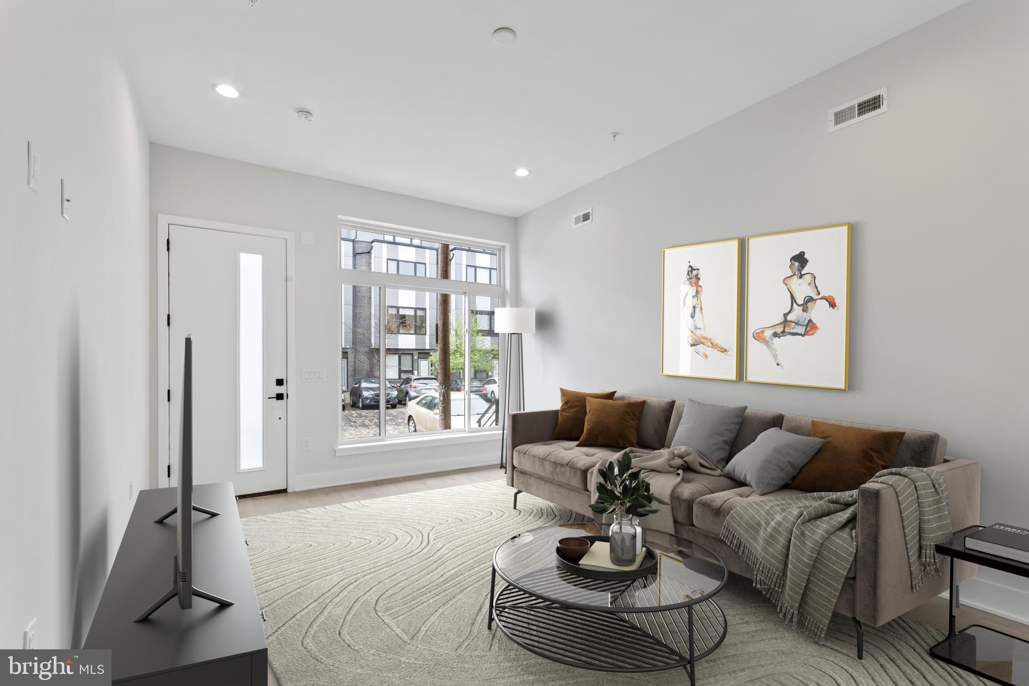 2214 Trenton Ave