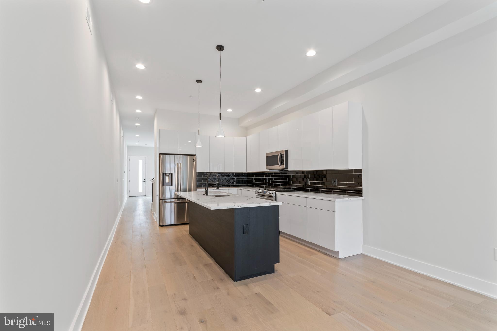 2214 Trenton Ave
