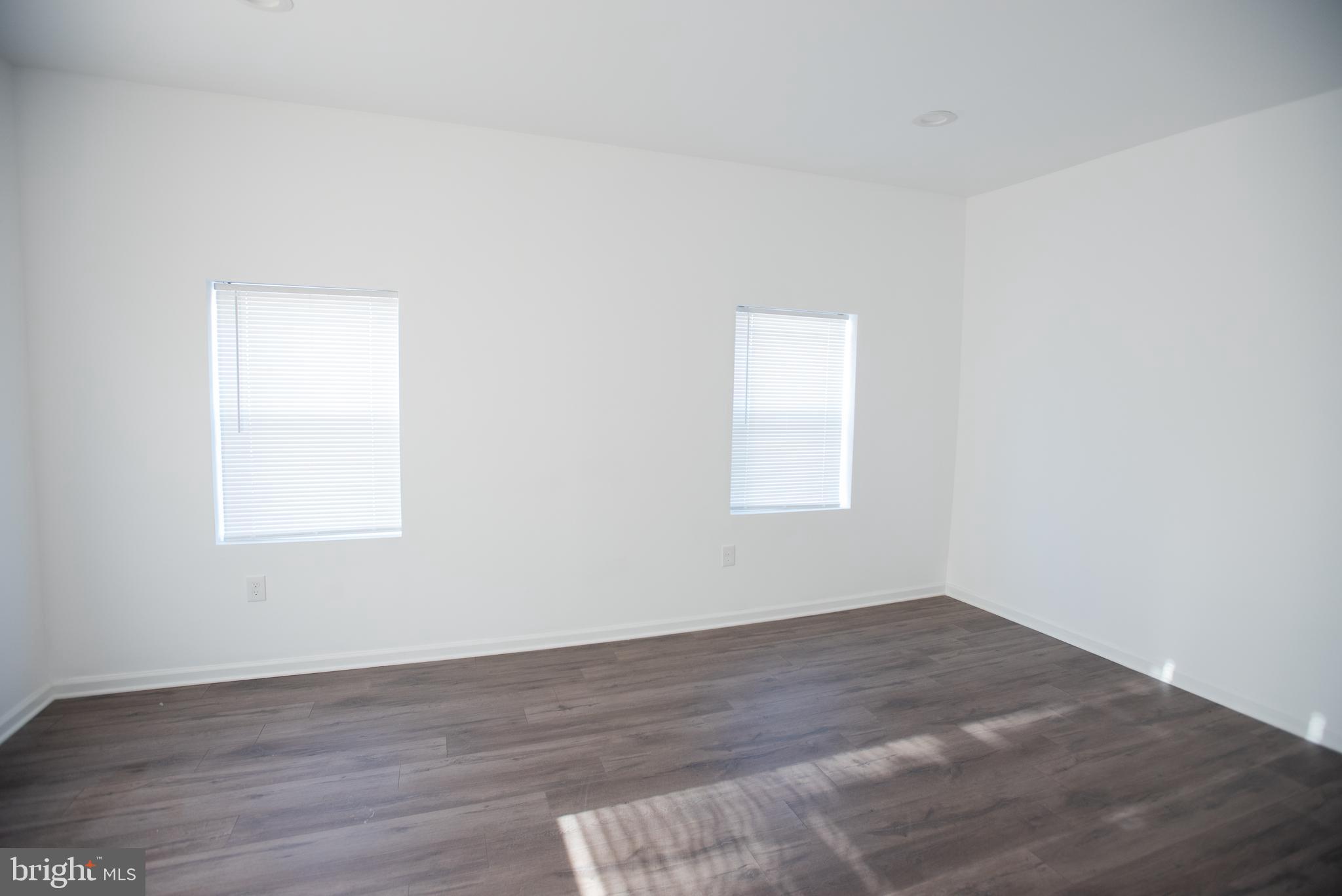 2227 E CUMBERLAND ST #3