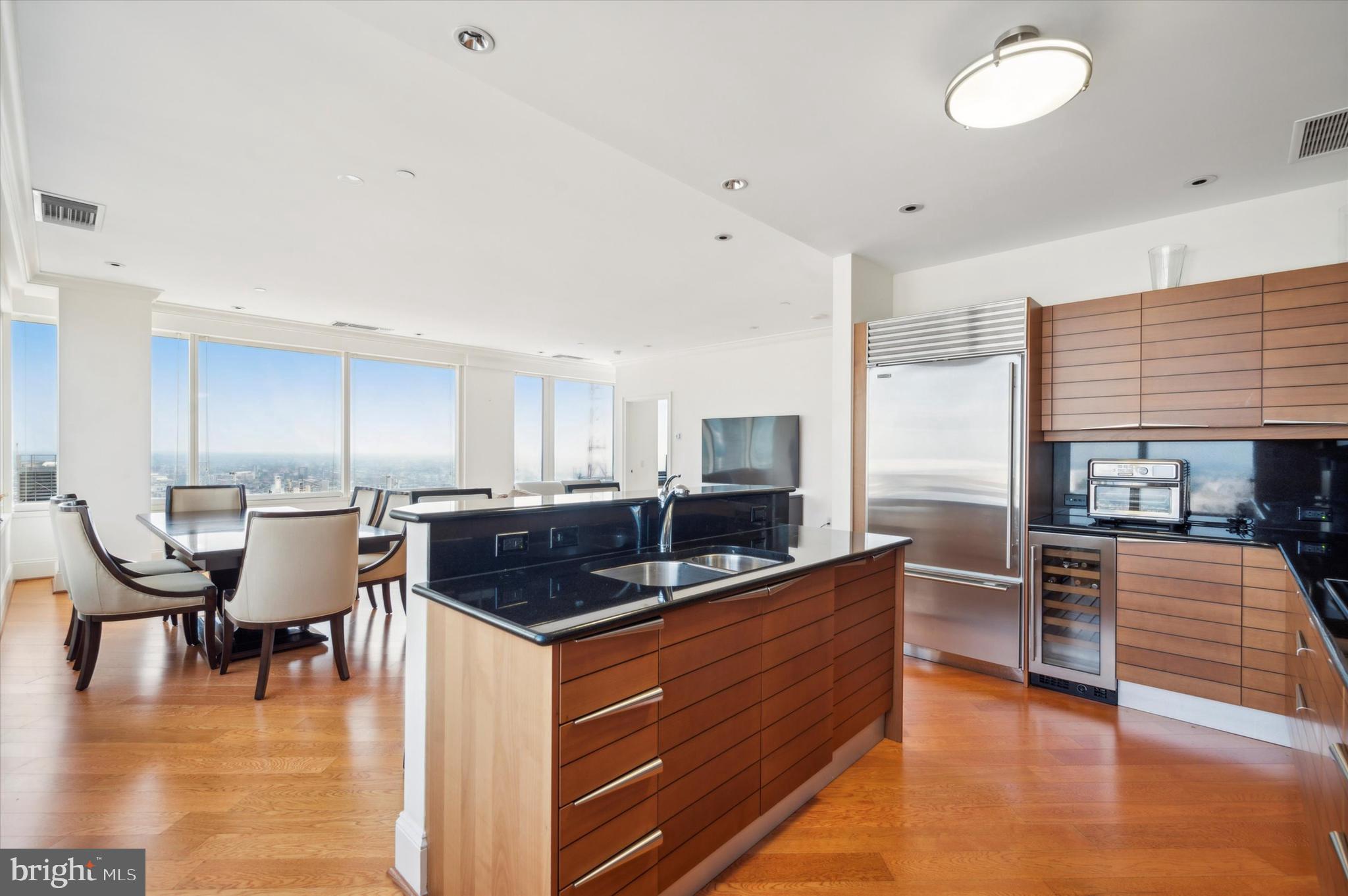 50 S 16th St #4005