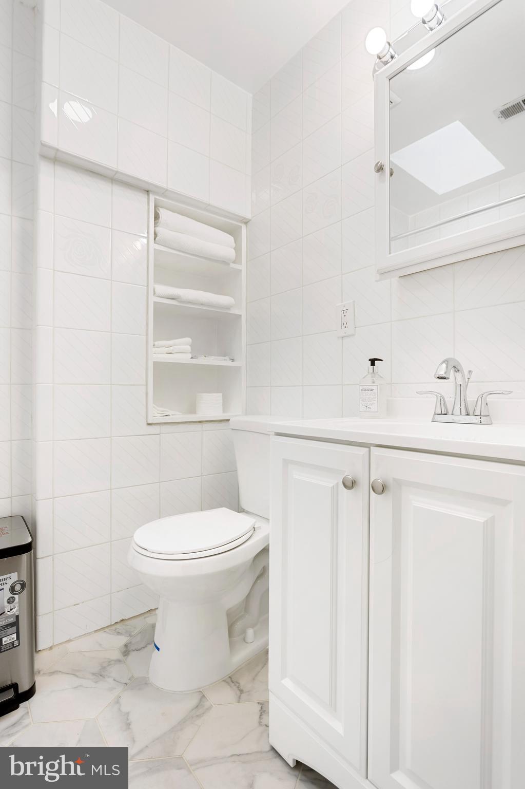 146-48 SOUTH ST #3