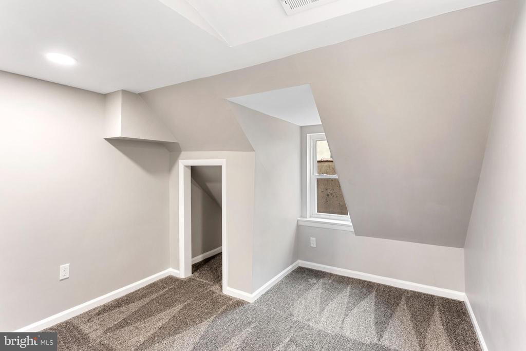 146-48 SOUTH ST #3