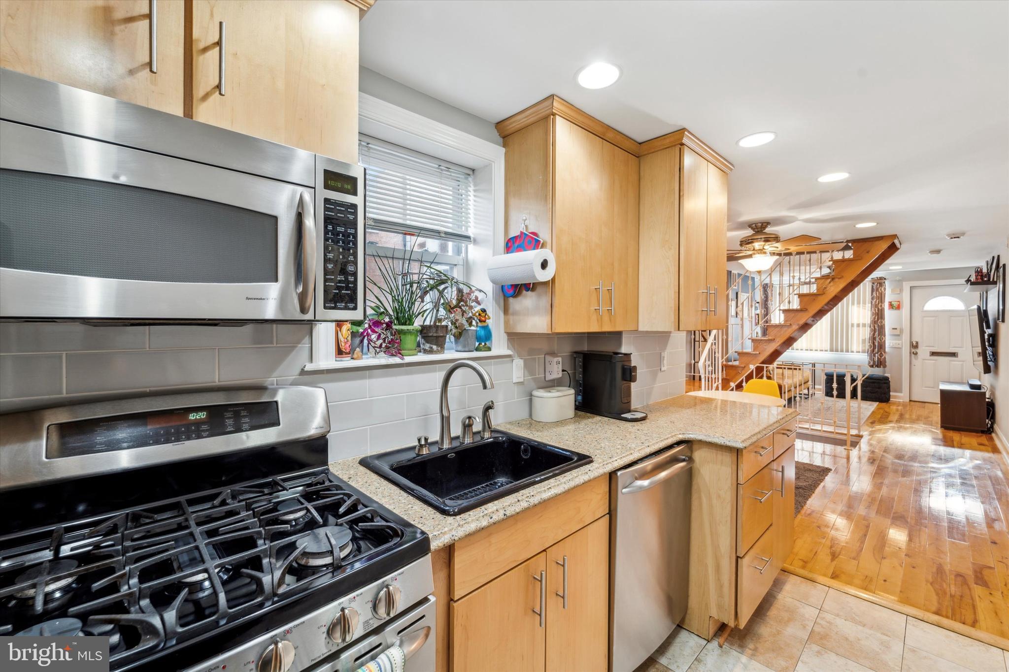 2246 Ritter St