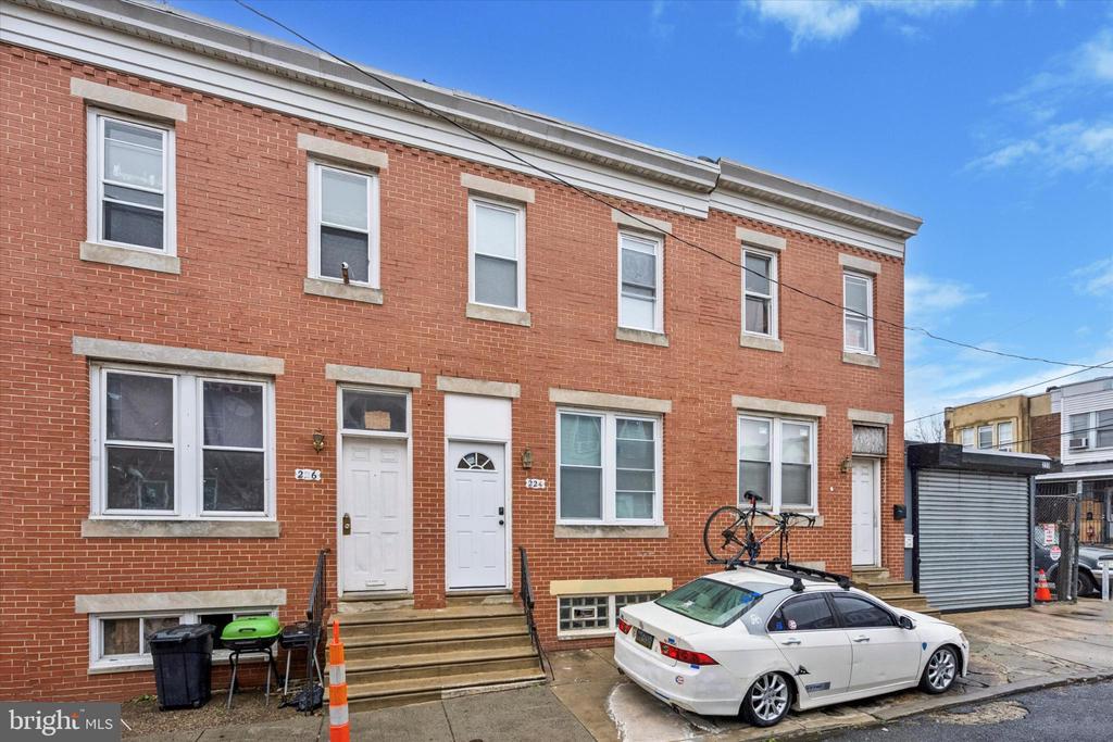 224 E ELKHART STREET