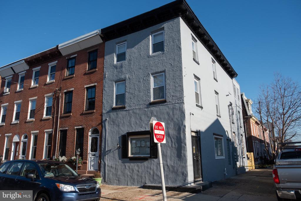 2227 E CUMBERLAND STREET 3