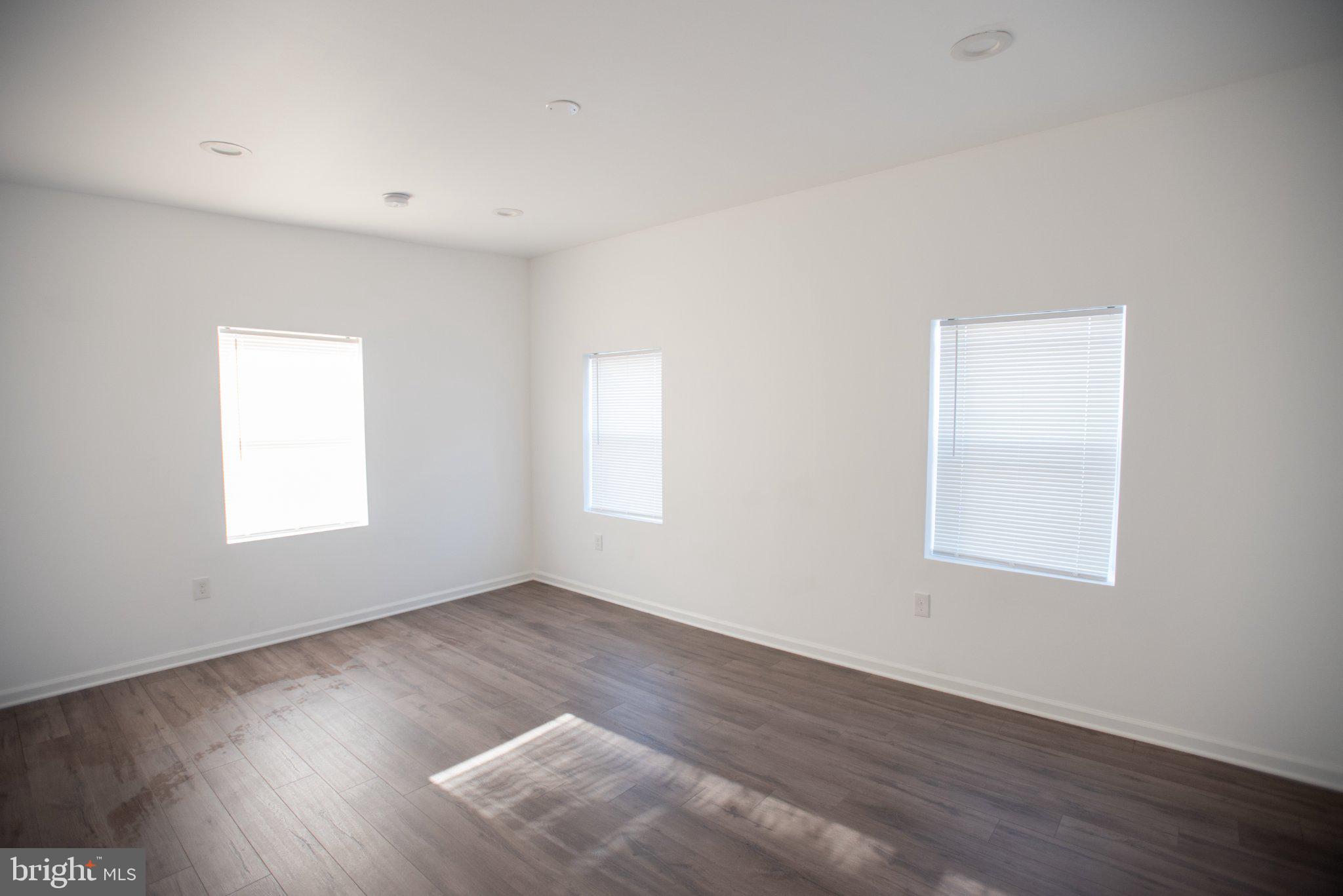 2227 E CUMBERLAND STREET 3