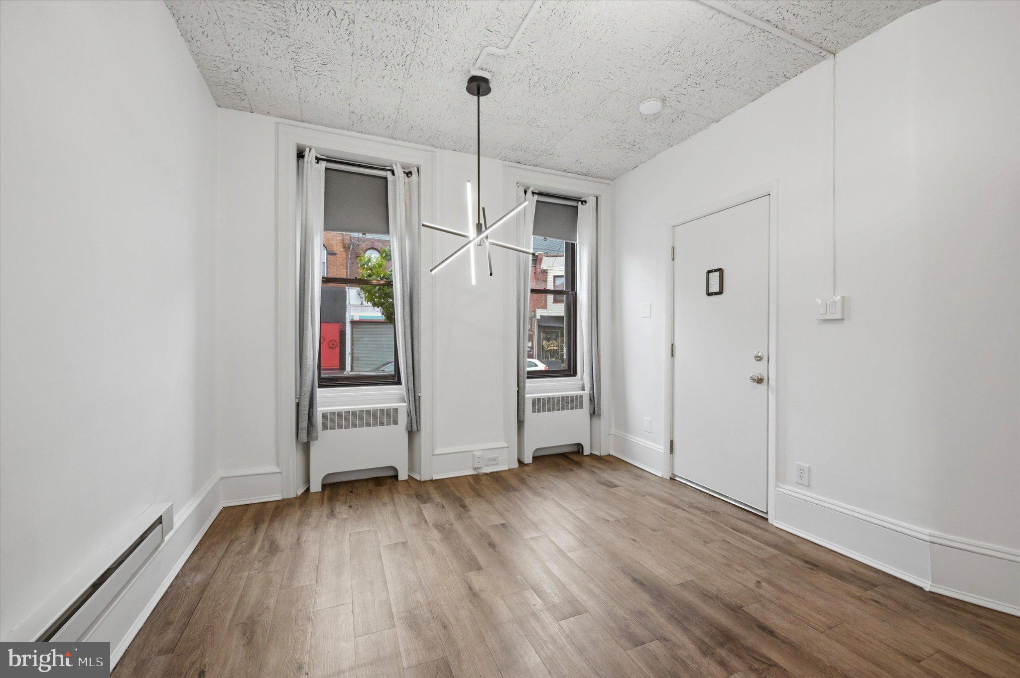 3153 RICHMOND STREET 1