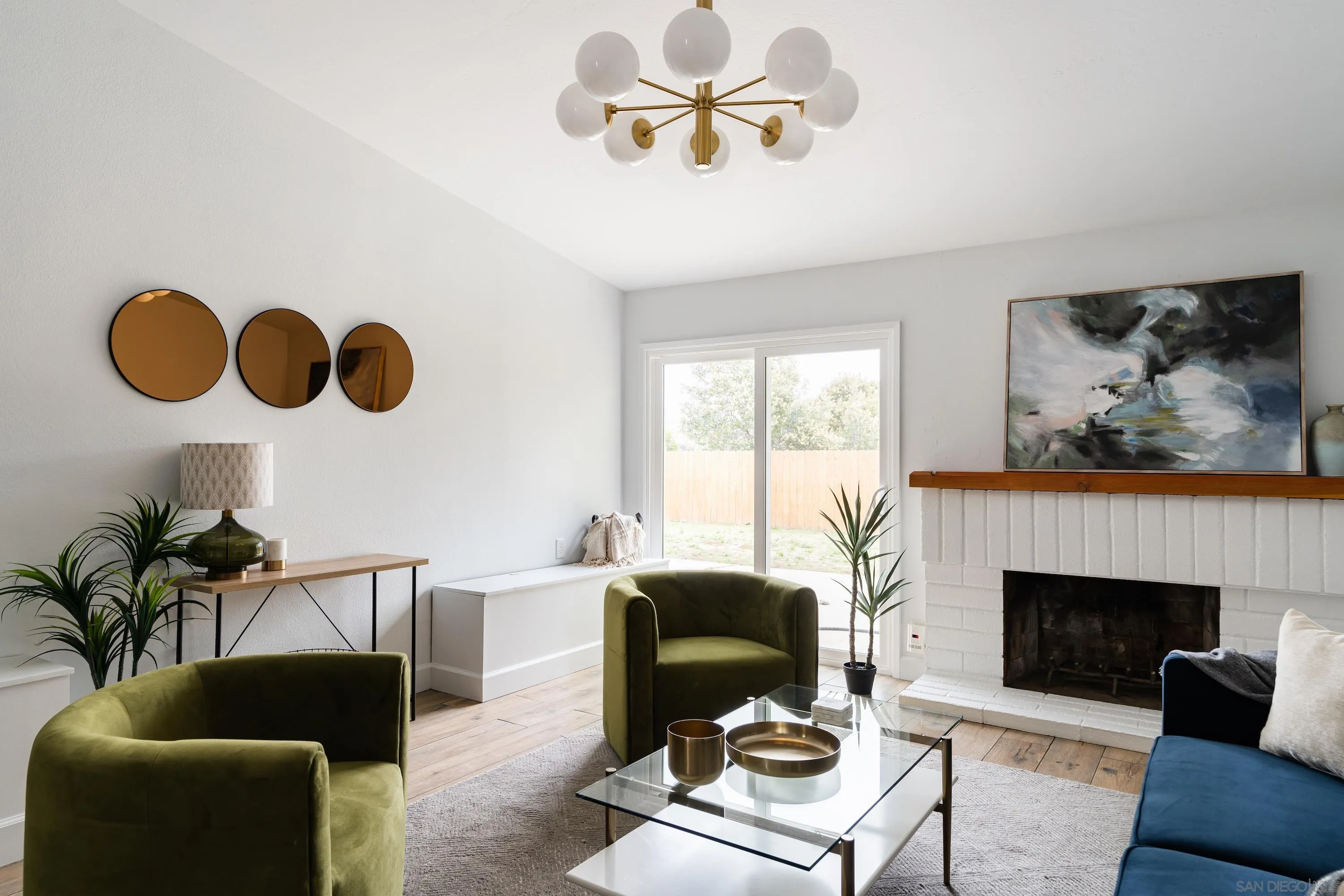 1824 Manzanita Crt