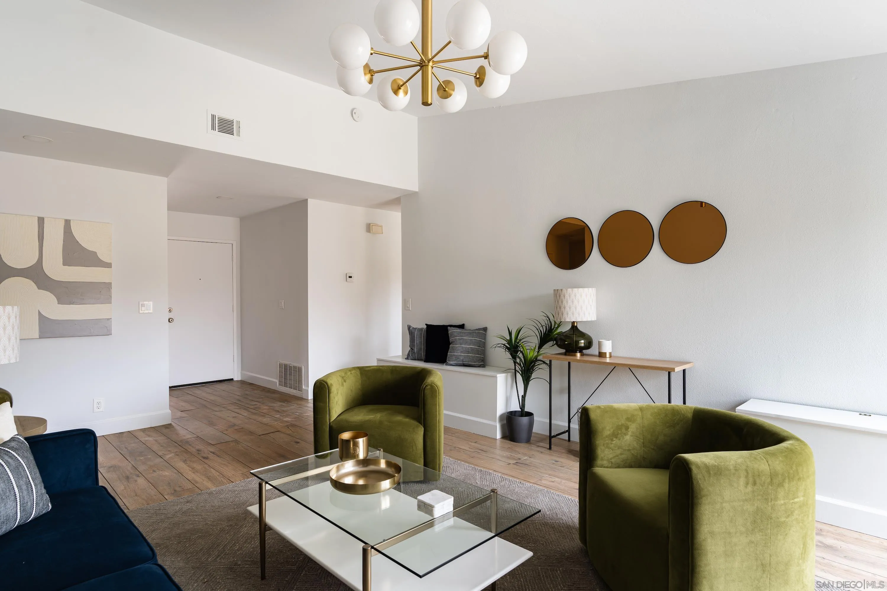 1824 Manzanita Crt
