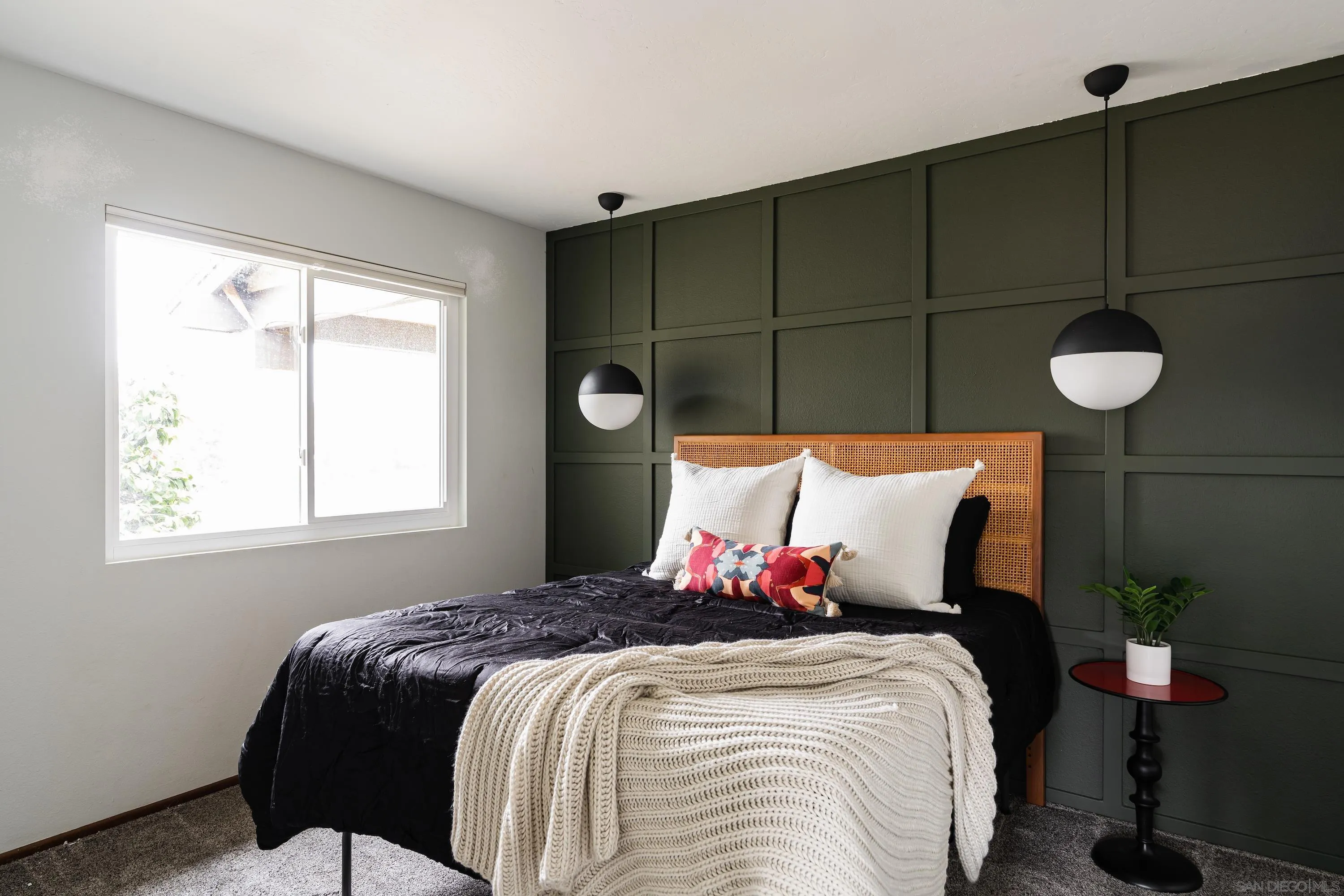 1824 Manzanita Crt
