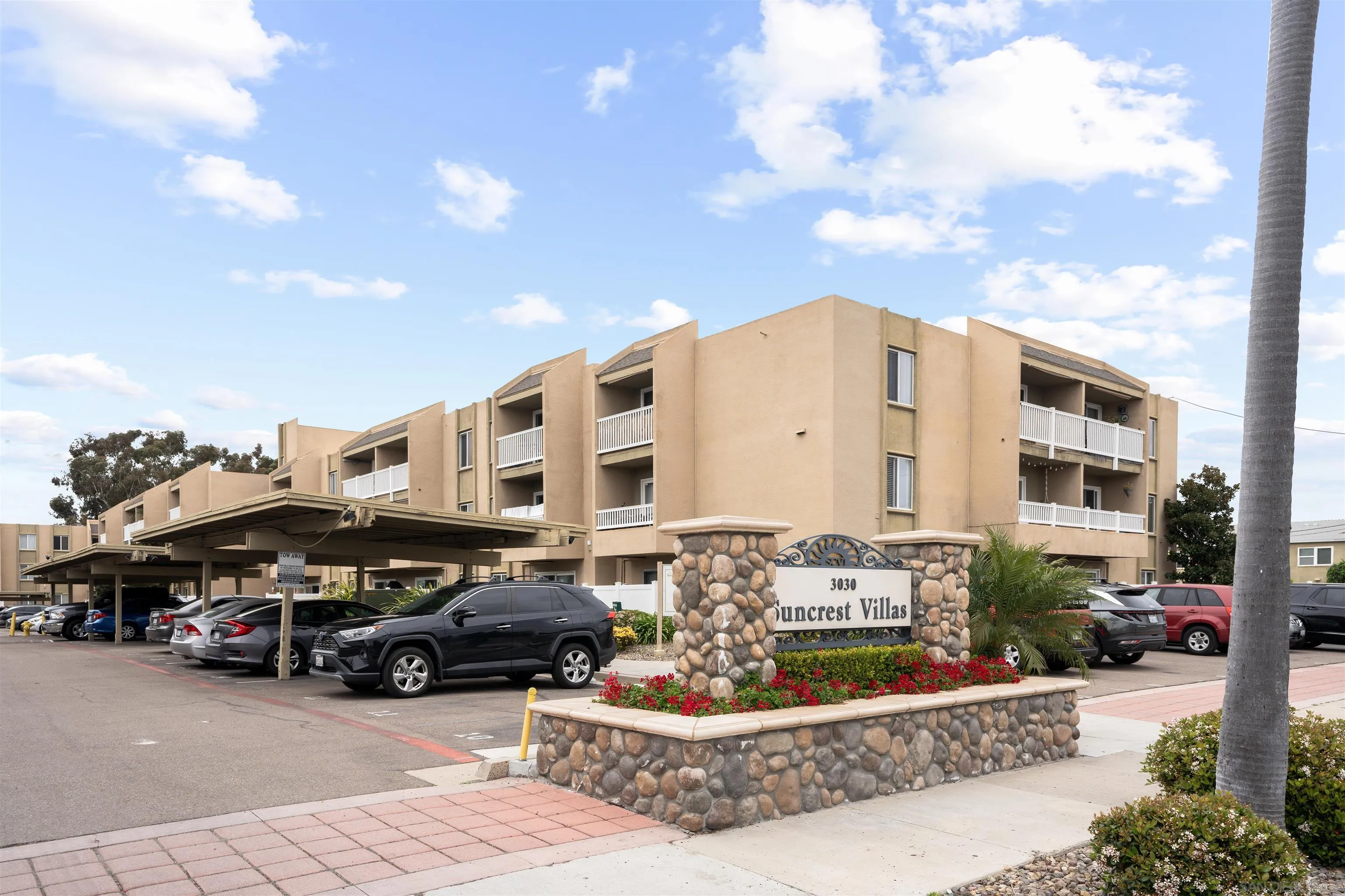 3030 Suncrest Dr # 107