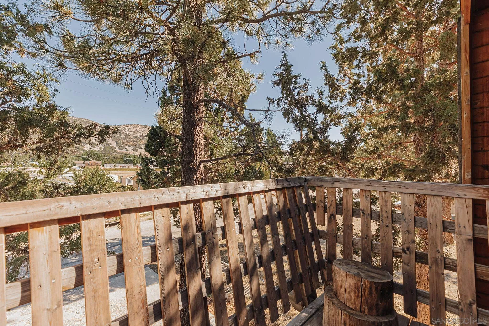 218 E Mountain View Blvd