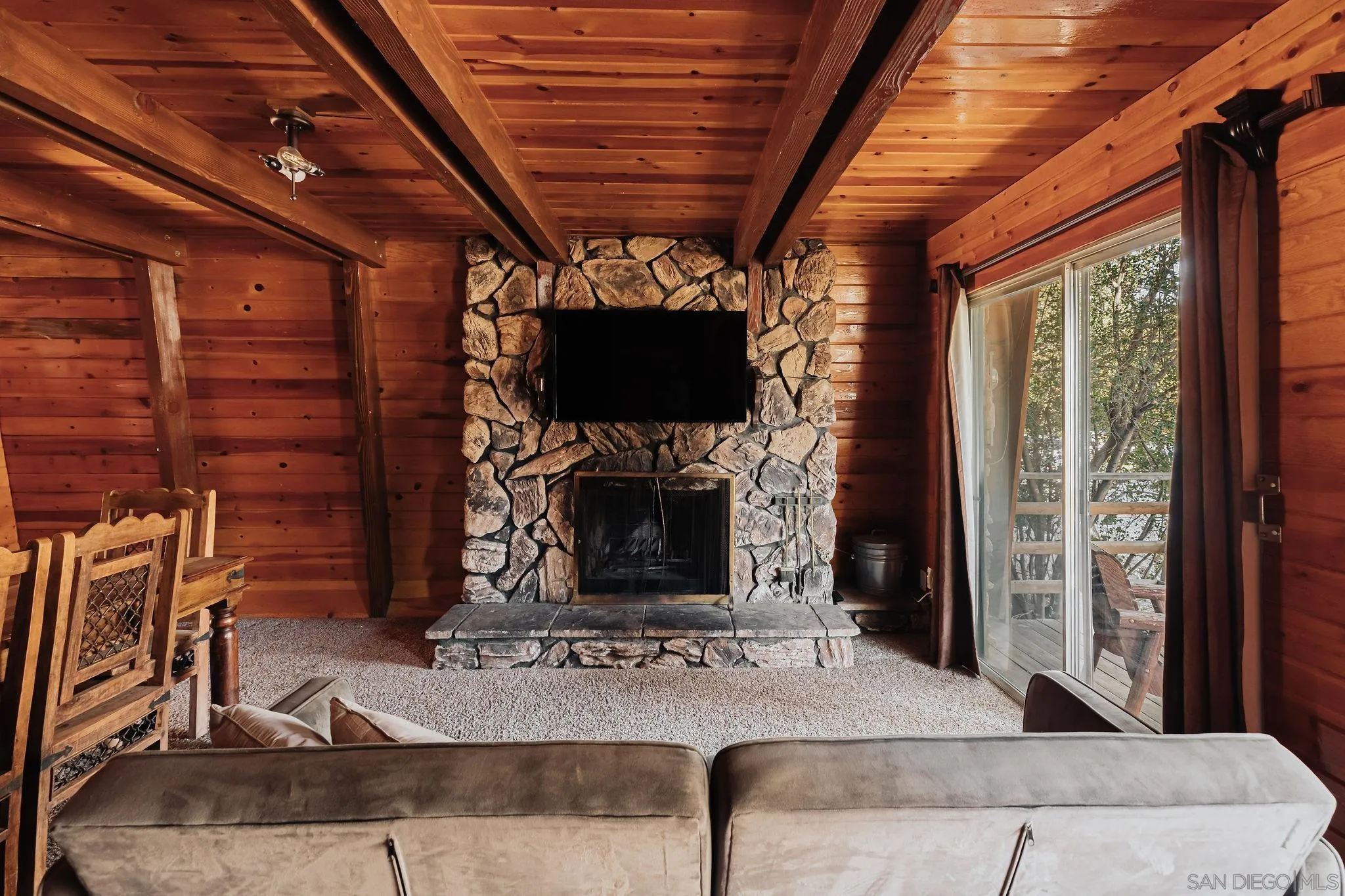218 E Mountain View Blvd