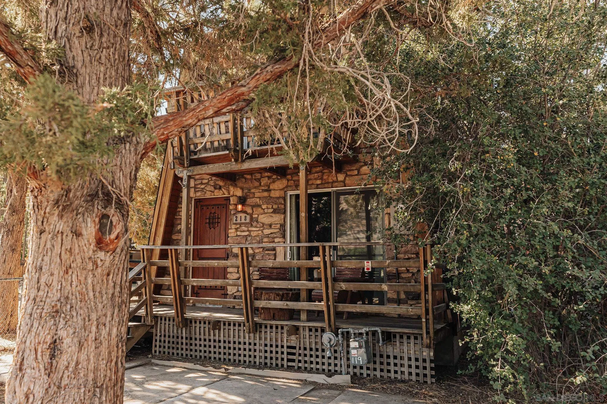 218 E Mountain View Blvd