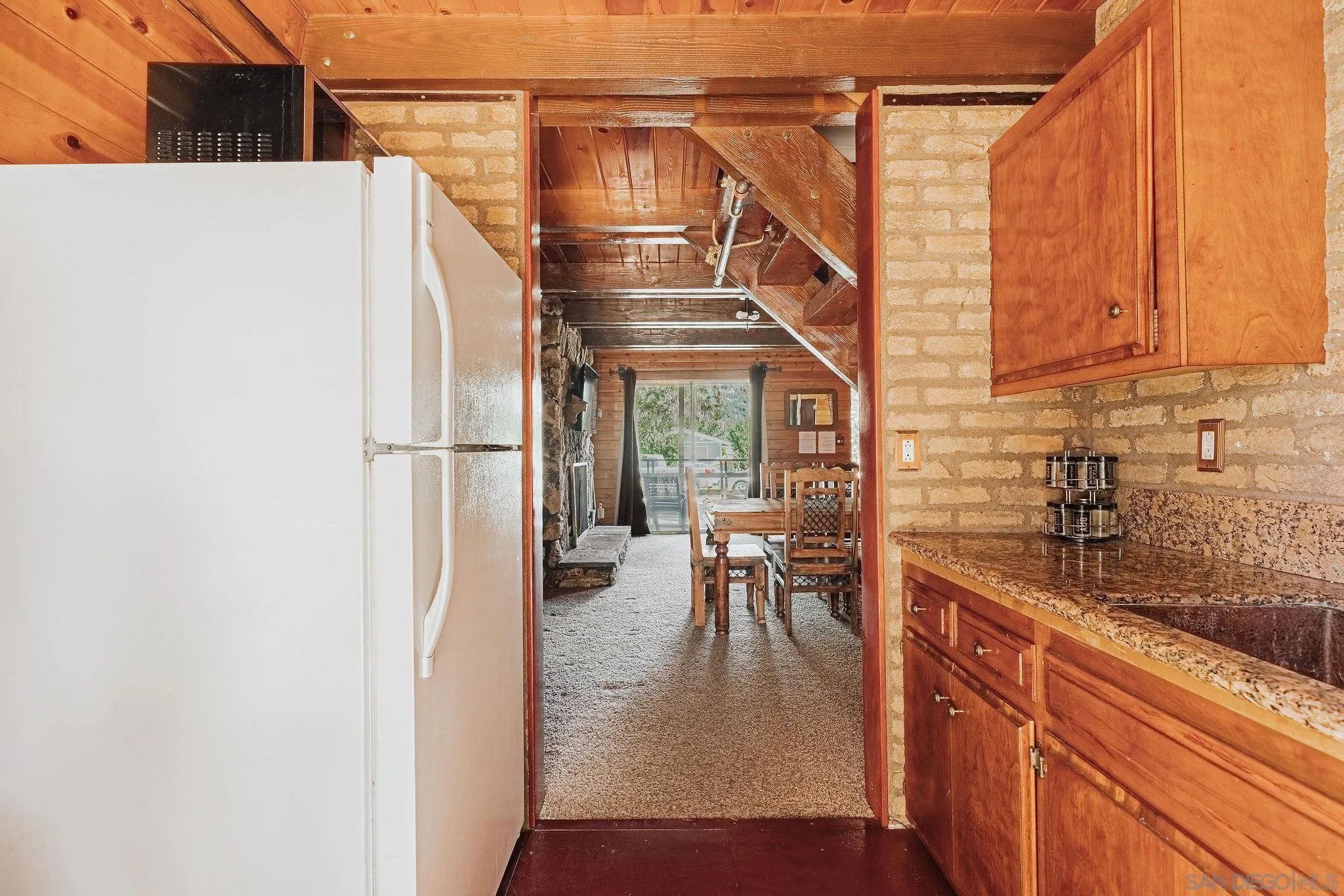 218 E Mountain View Blvd