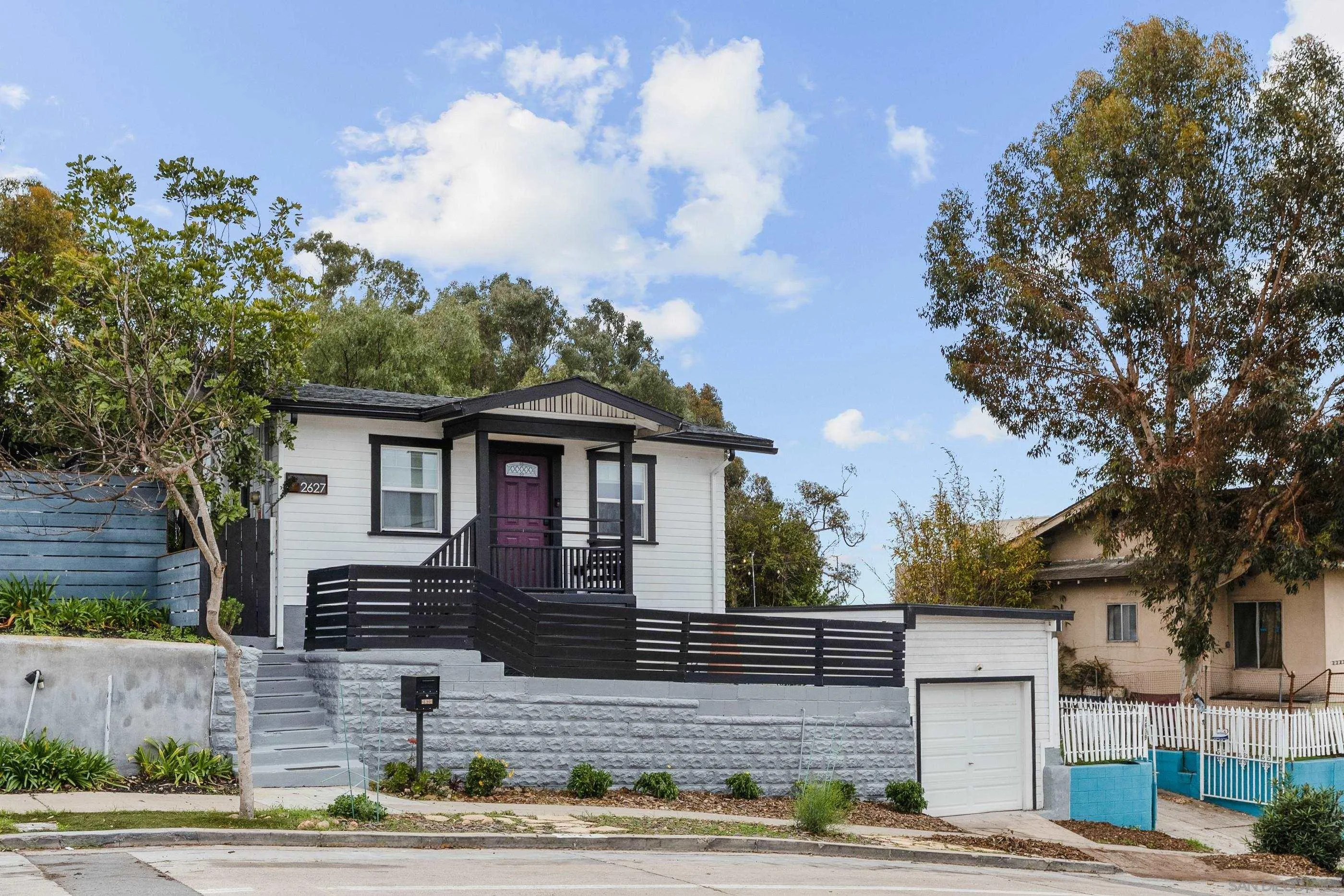 2627 Island Ave