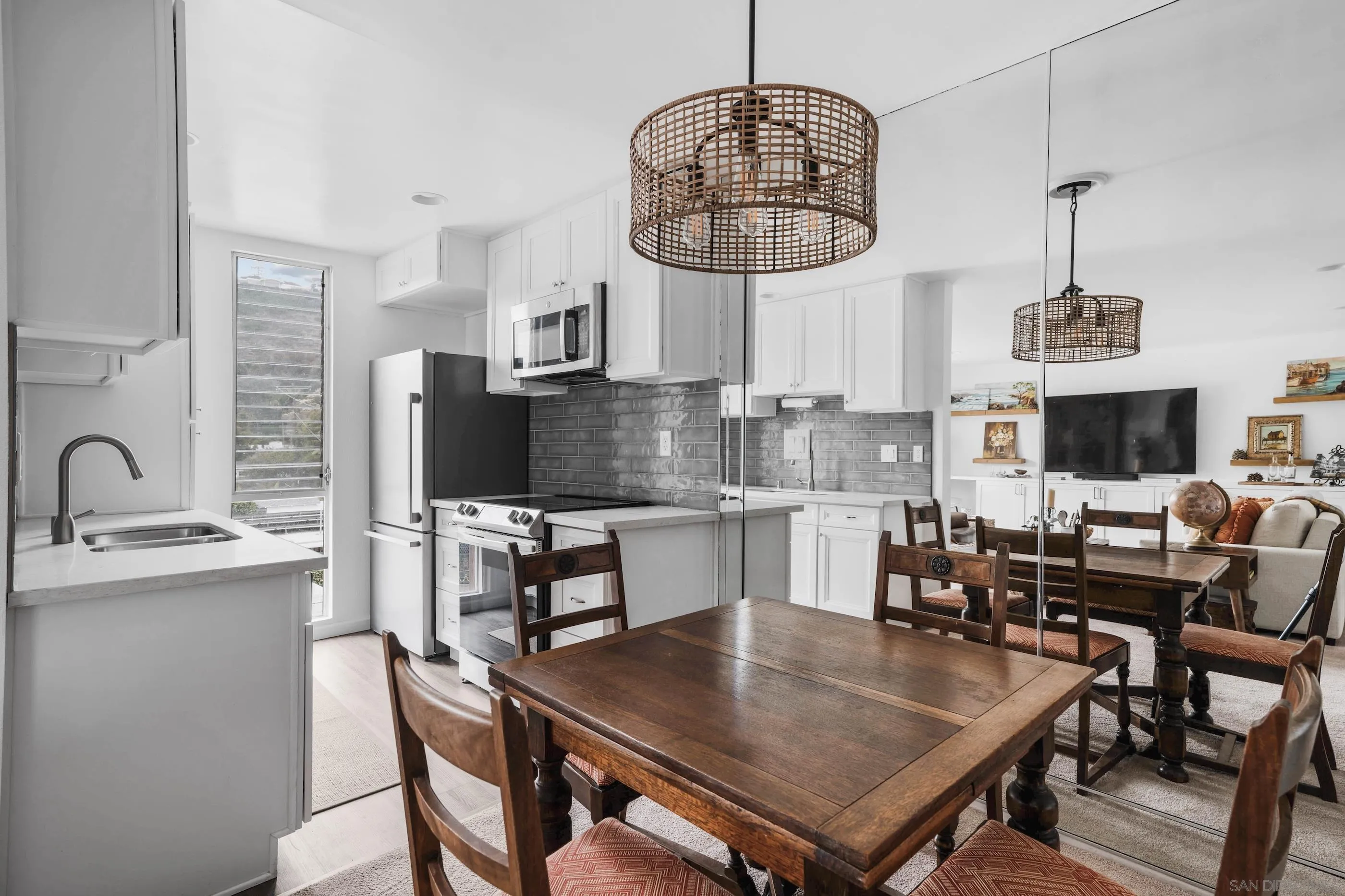 6455 La Jolla Blvd Unit: 246