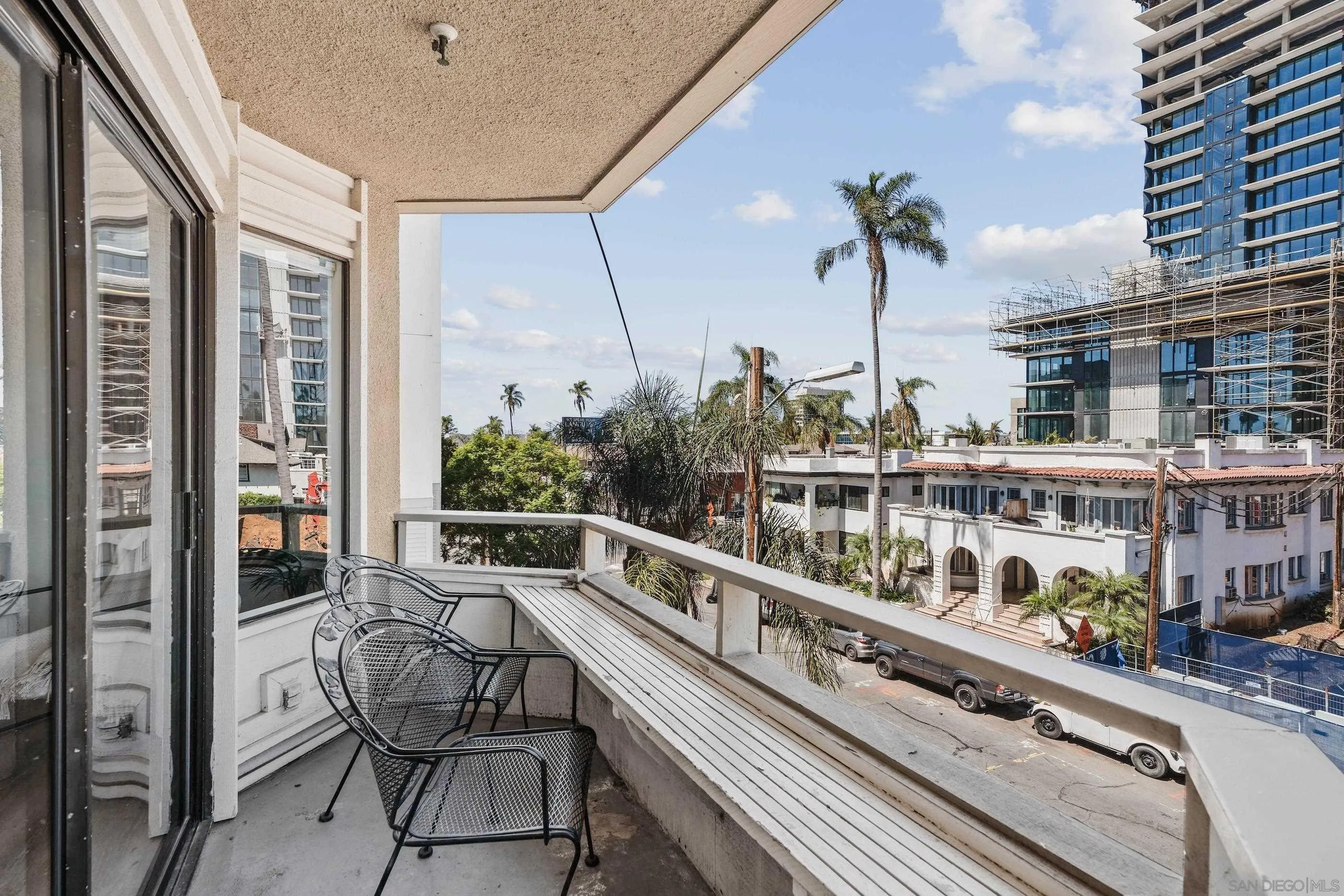 3290 6th Ave Unit 3b