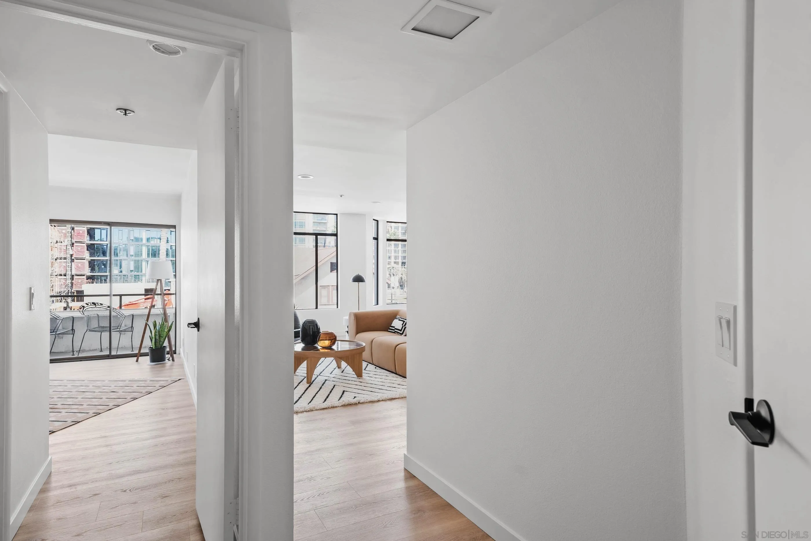 3290 6th Ave Unit 3b