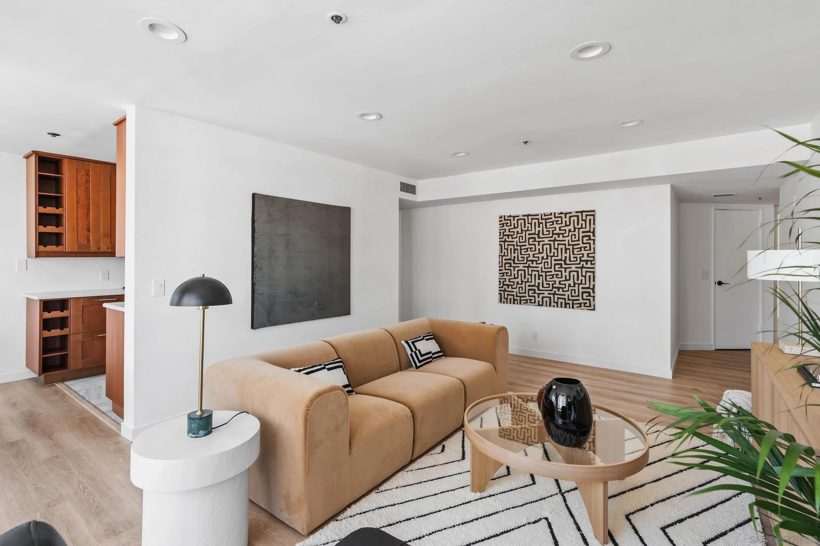 3290 6th Ave Unit 3b