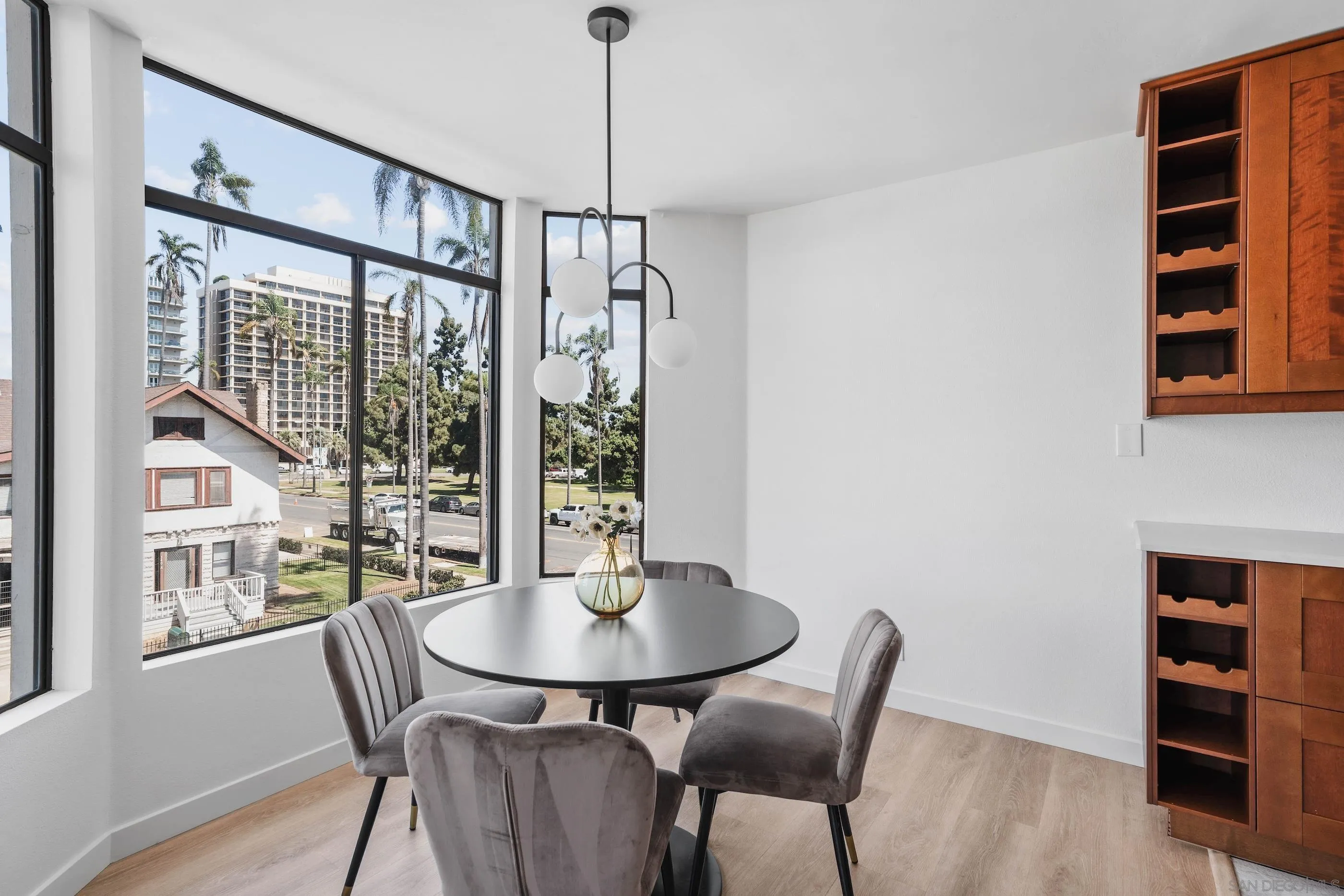 3290 6th Ave Unit 3b