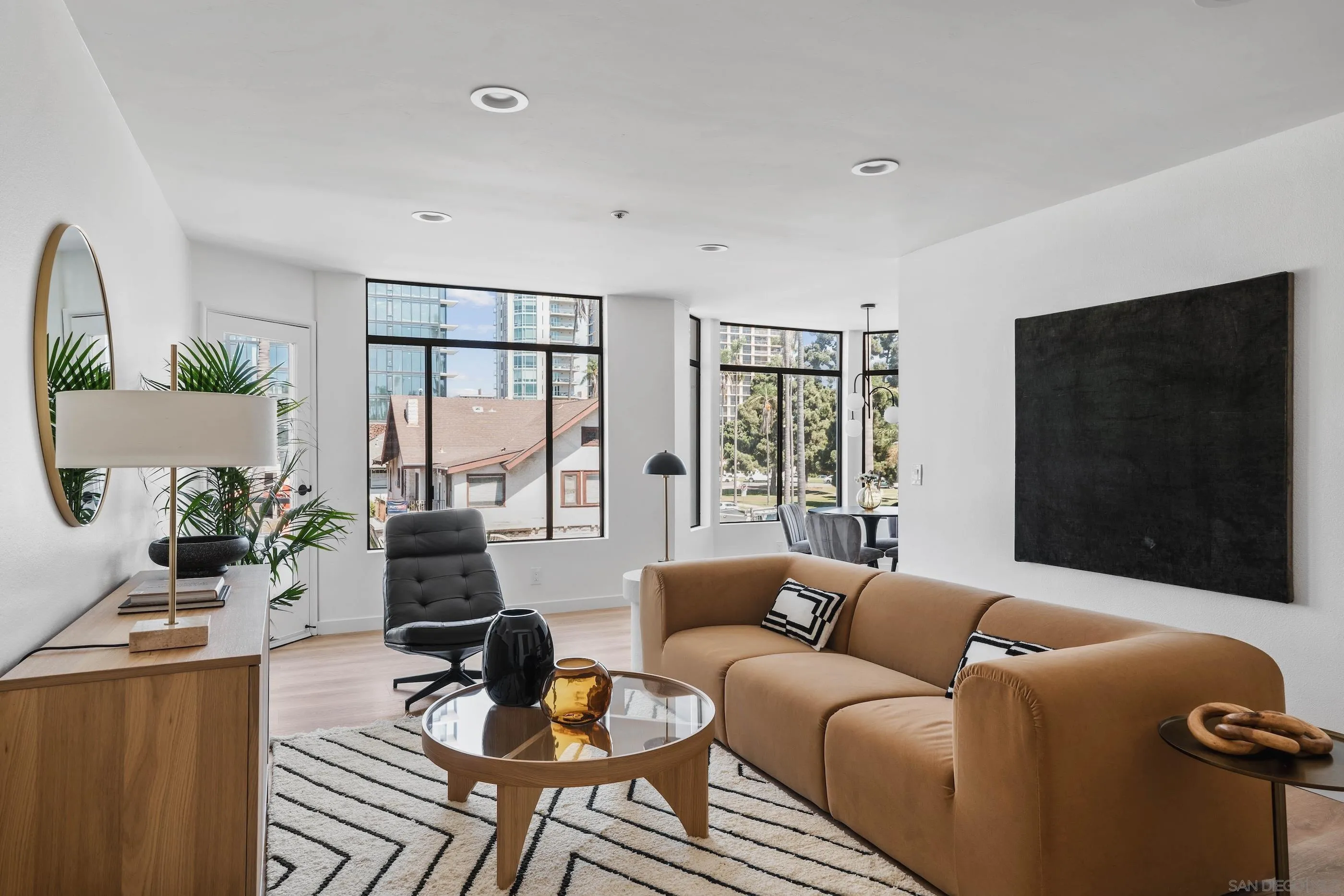 3290 6th Ave Unit 3b
