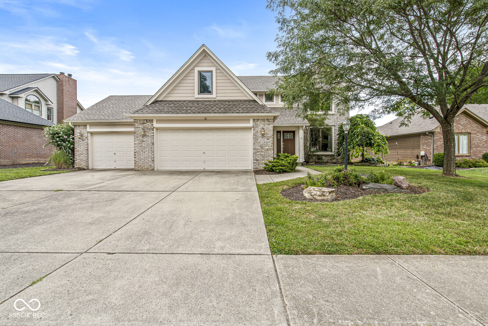 6442 Royal Oakland Drive