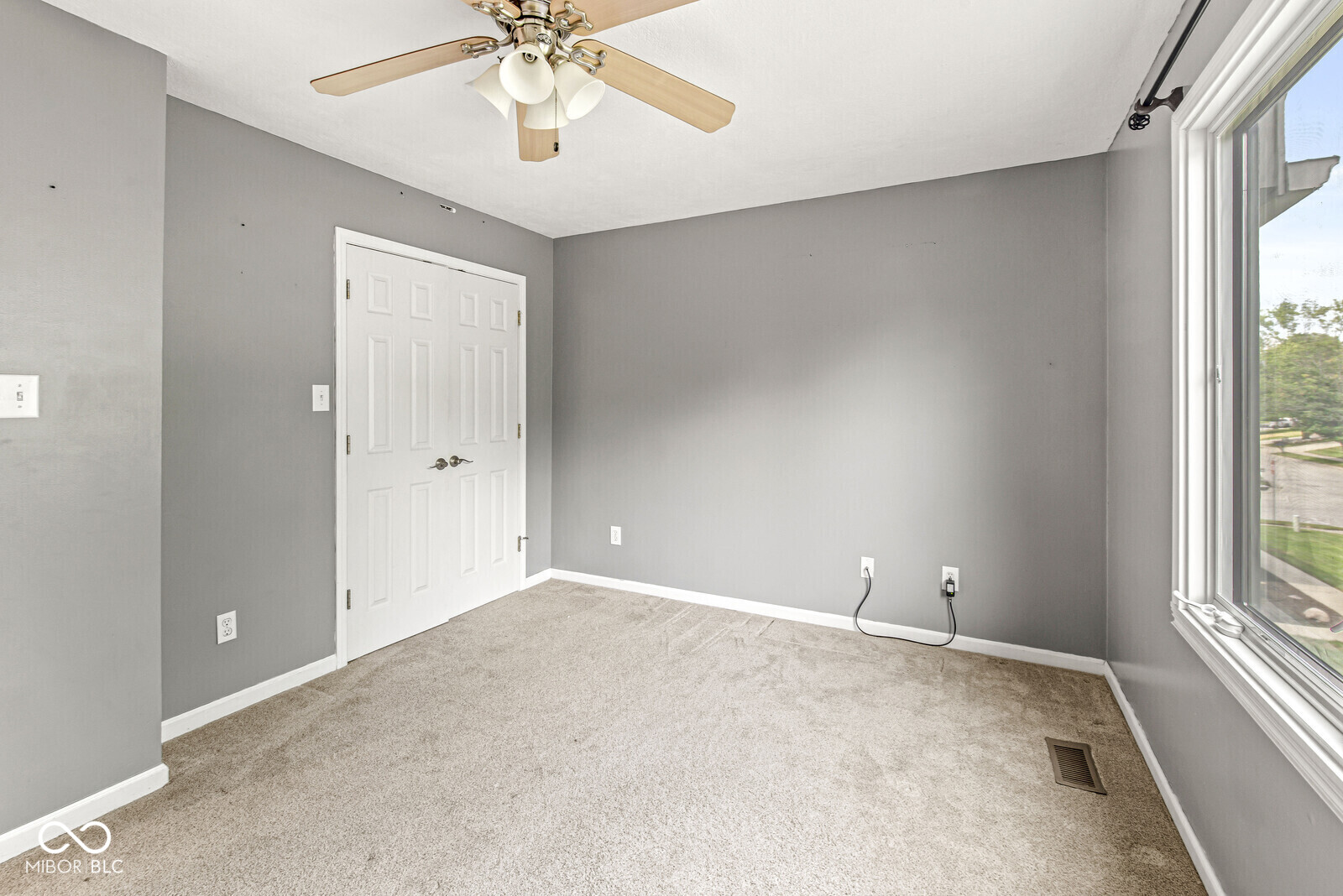 6442 Royal Oakland Drive