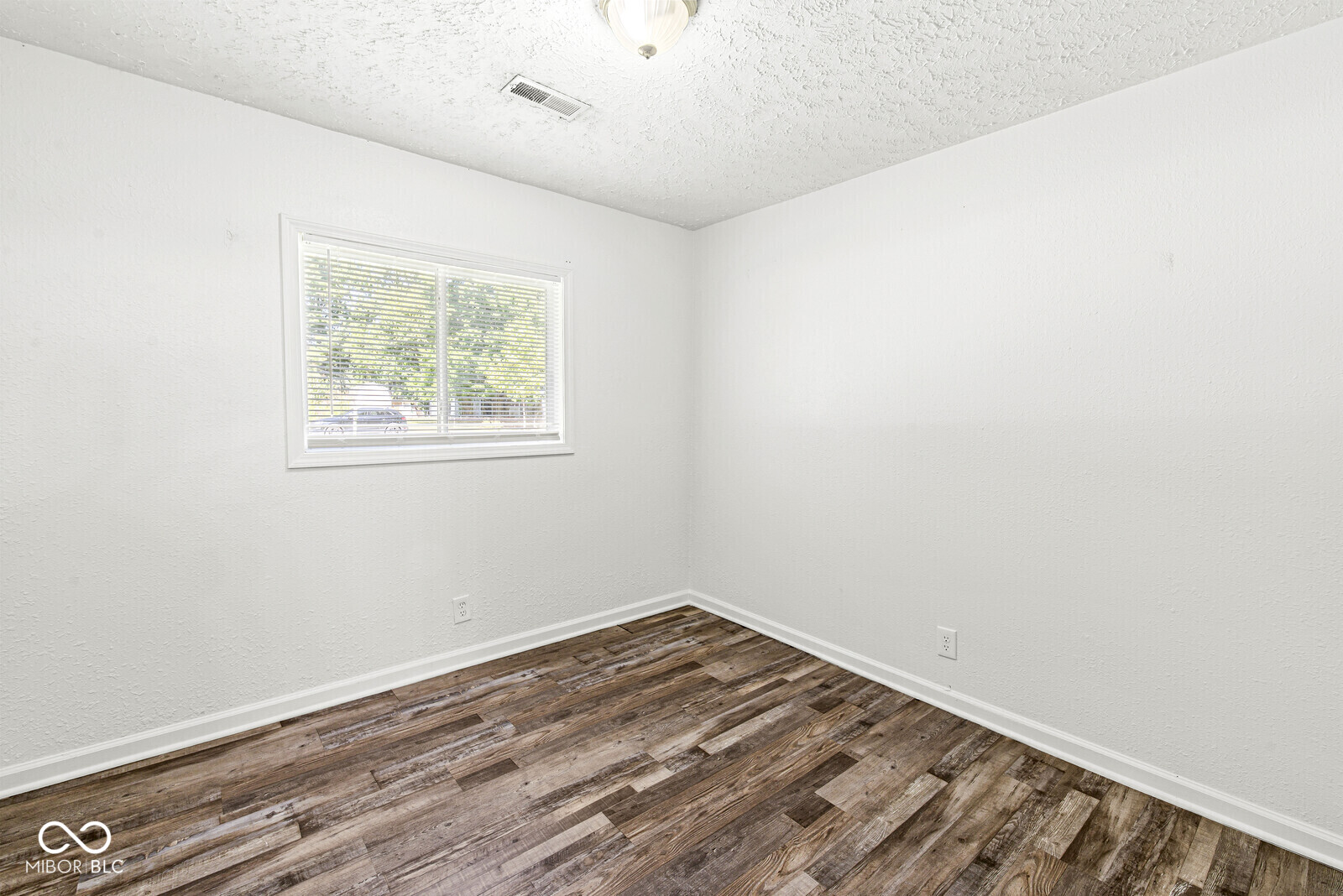 3515 W 57th Street