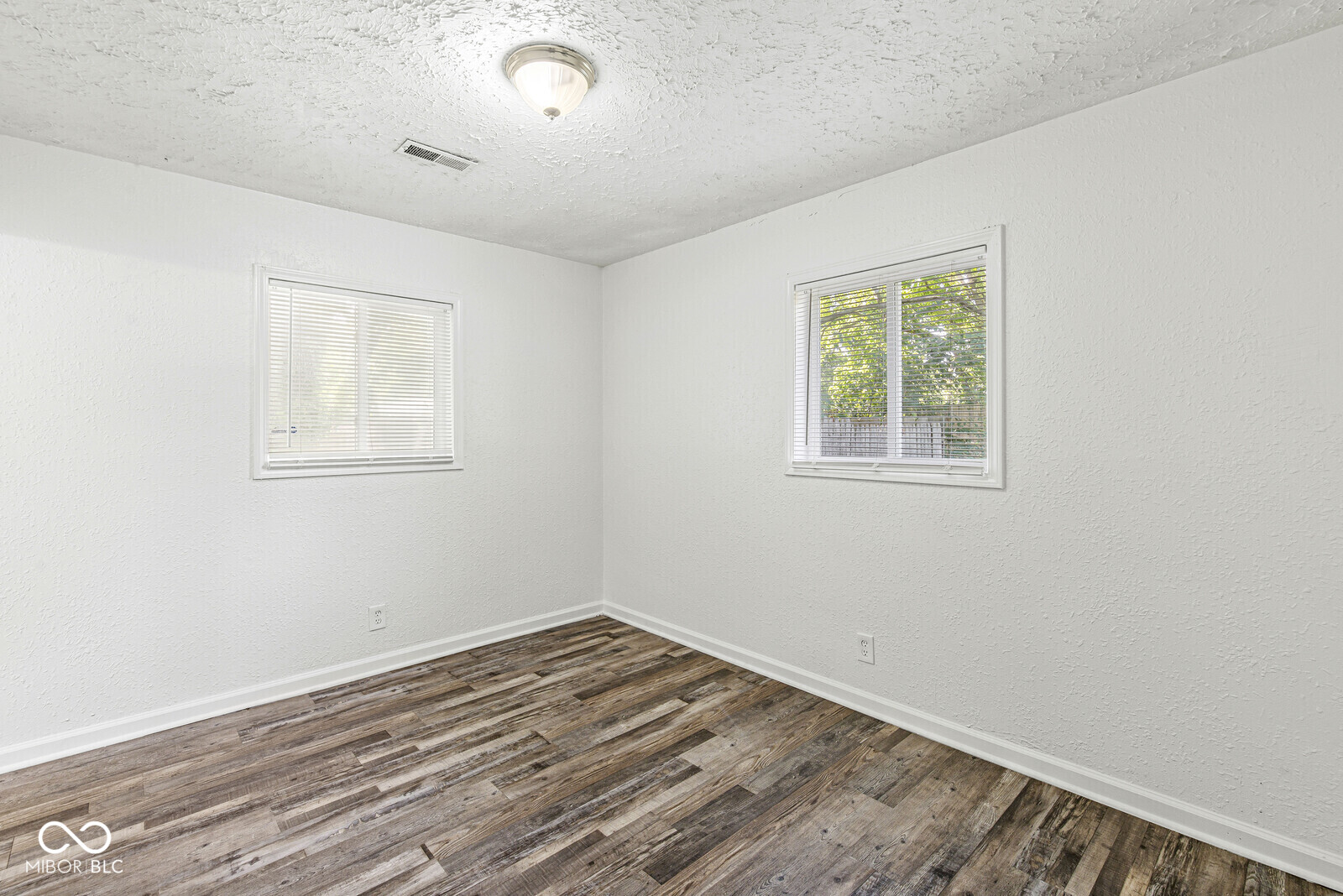 3515 W 57th Street