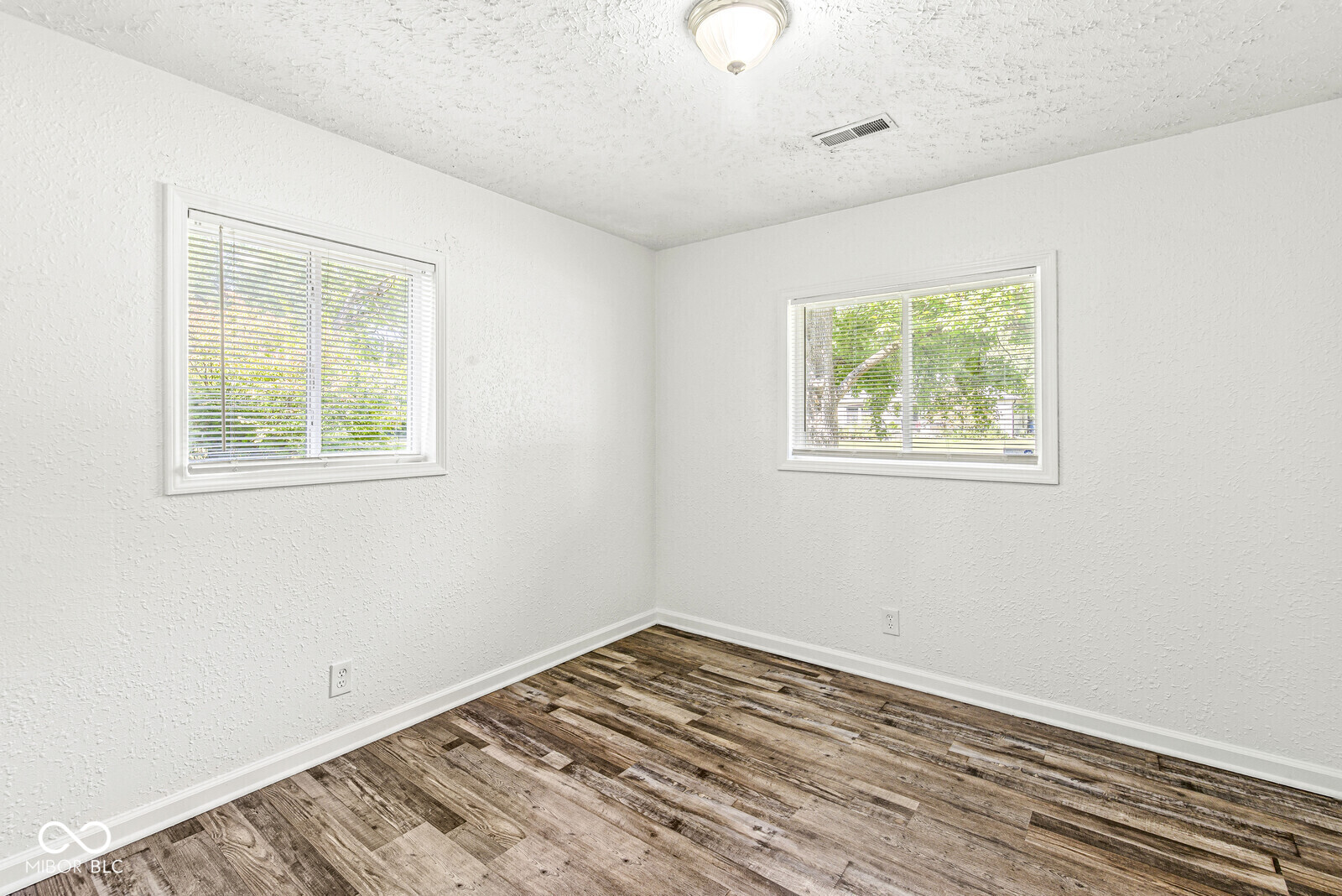 3515 W 57th Street