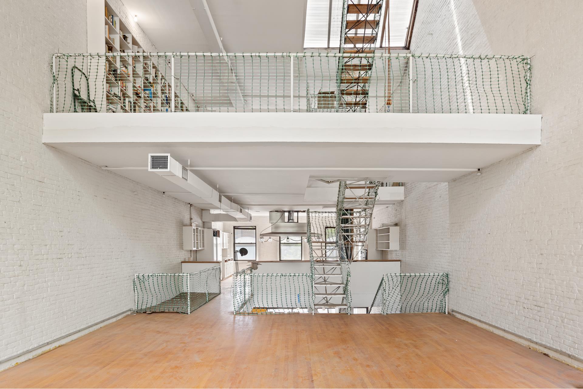 443 W 19TH Street