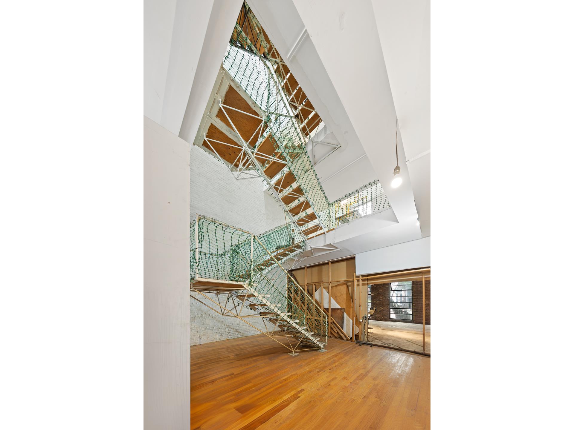 443 W 19TH Street