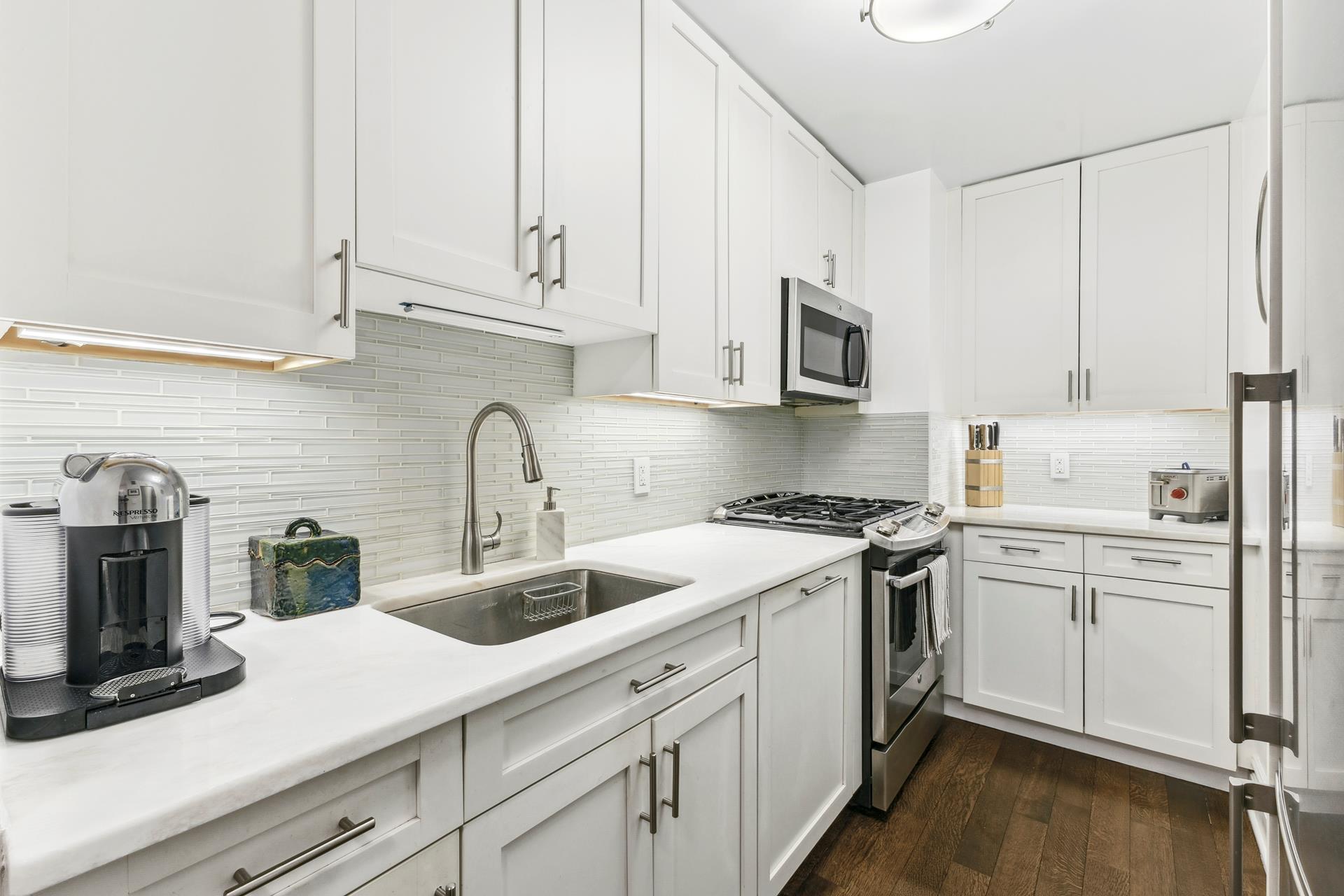 305 E 24TH Street 5F